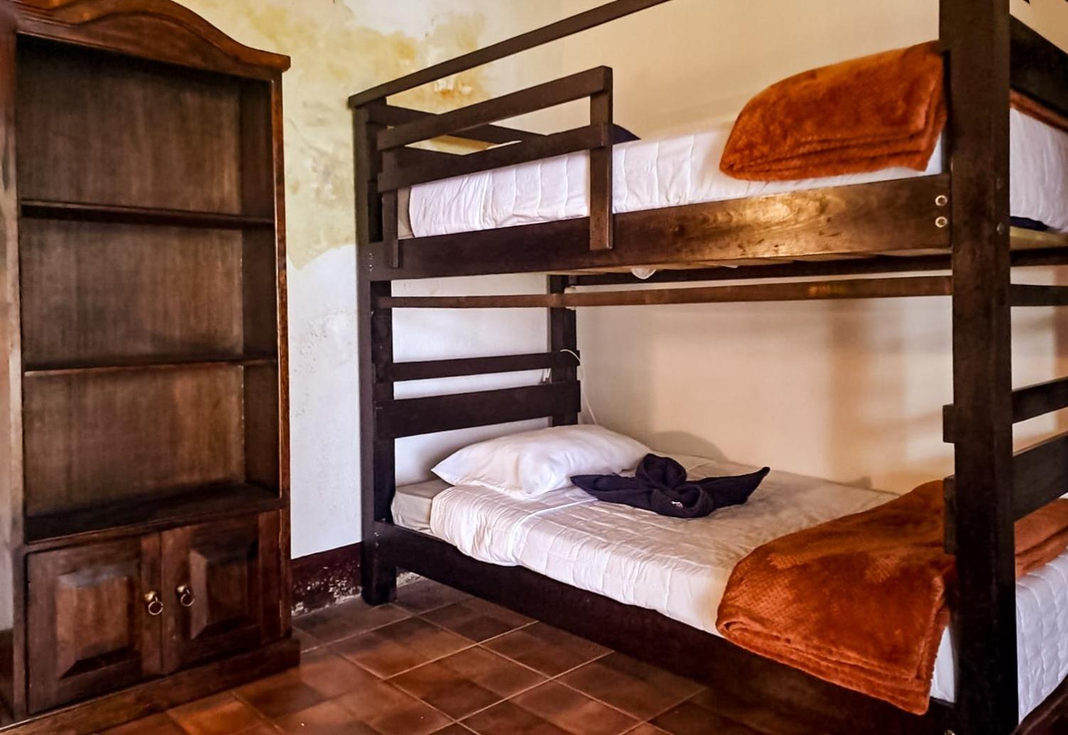 Bed in 4-Bed Mixed Dormitory Room photo 3
