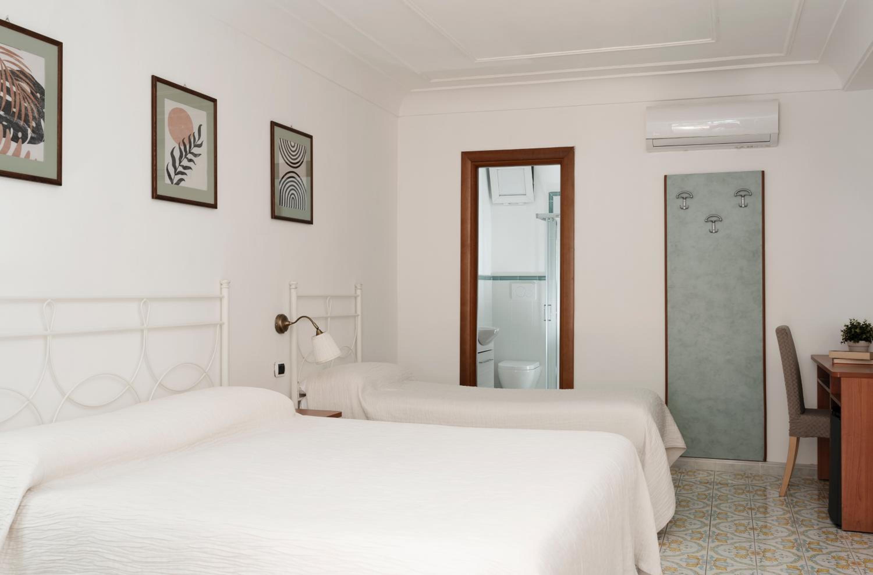 Triple Room - Photo 3