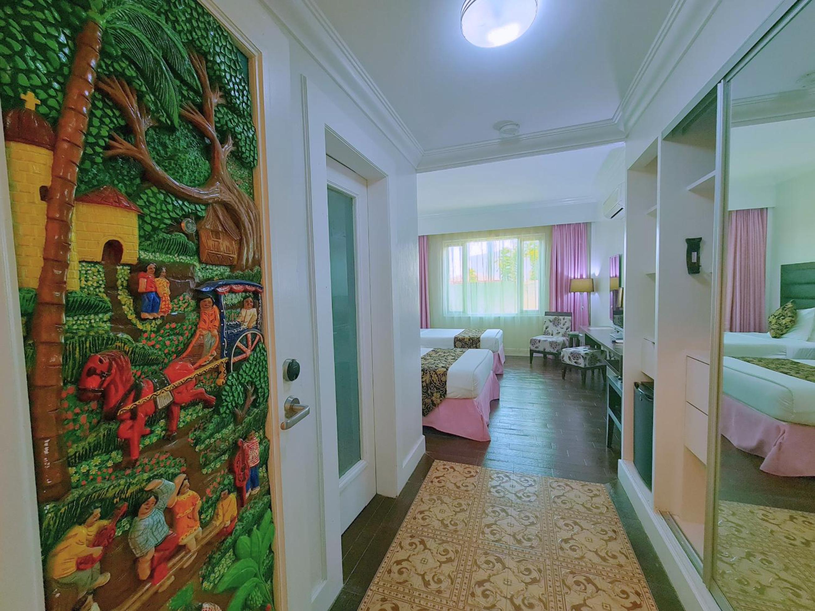 Deluxe Room - Photo 7