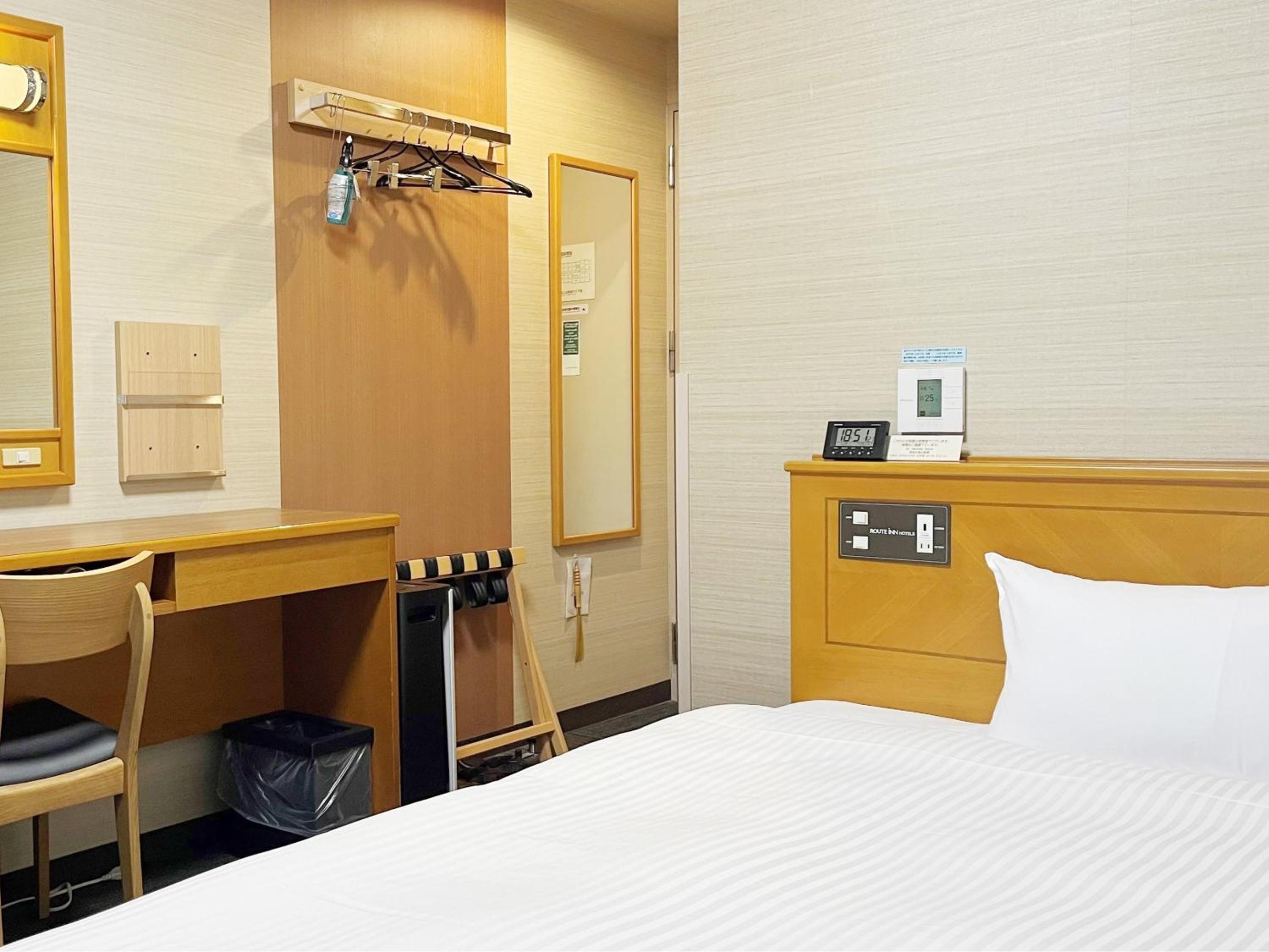 Single Room - Non-Smoking - Photo 1