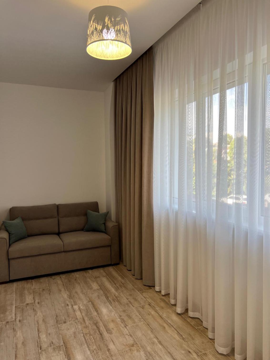 Deluxe Double Room with Balcony photo 3