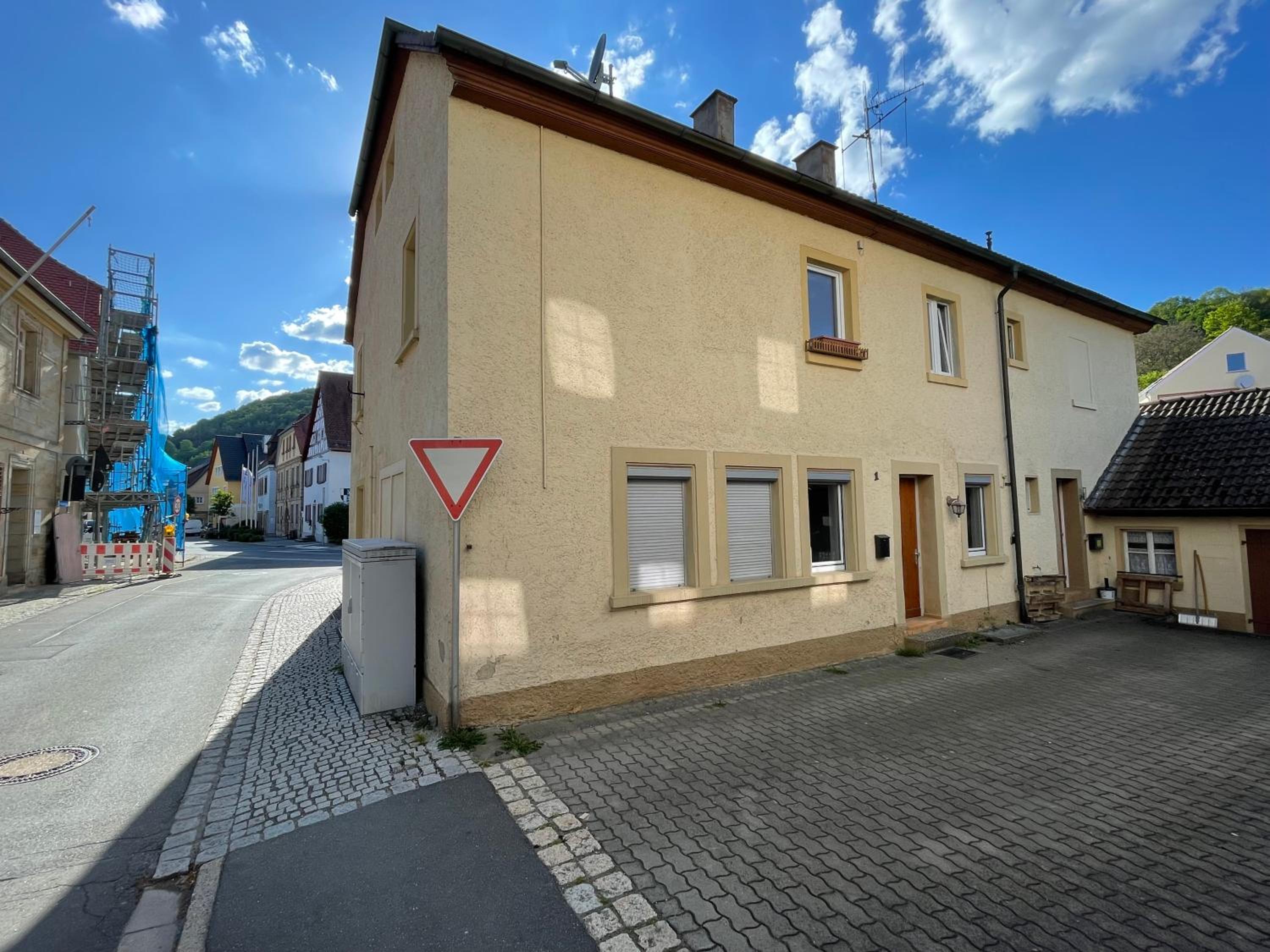 Two-Bedroom Apartment with Terrace photo 2