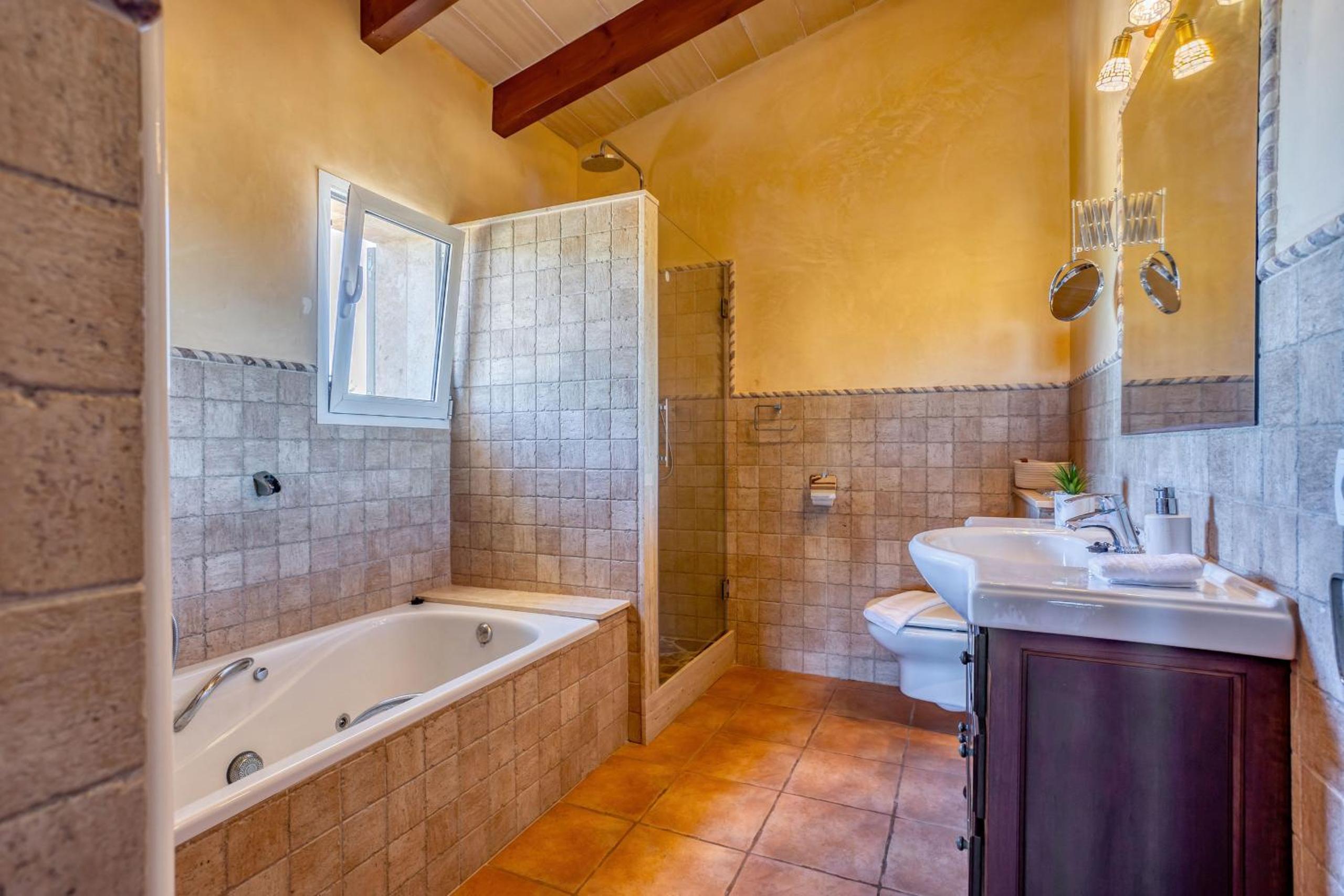 Three-Bedroom House photo 2