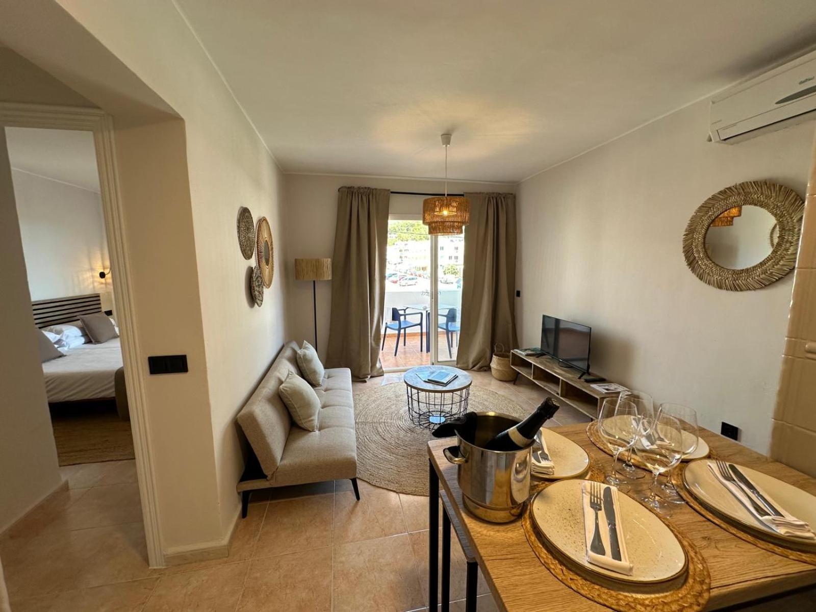Apartamento de una habitación con vista al mar
