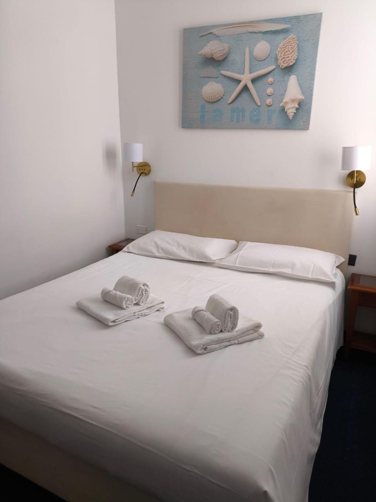 Single Room photo 3