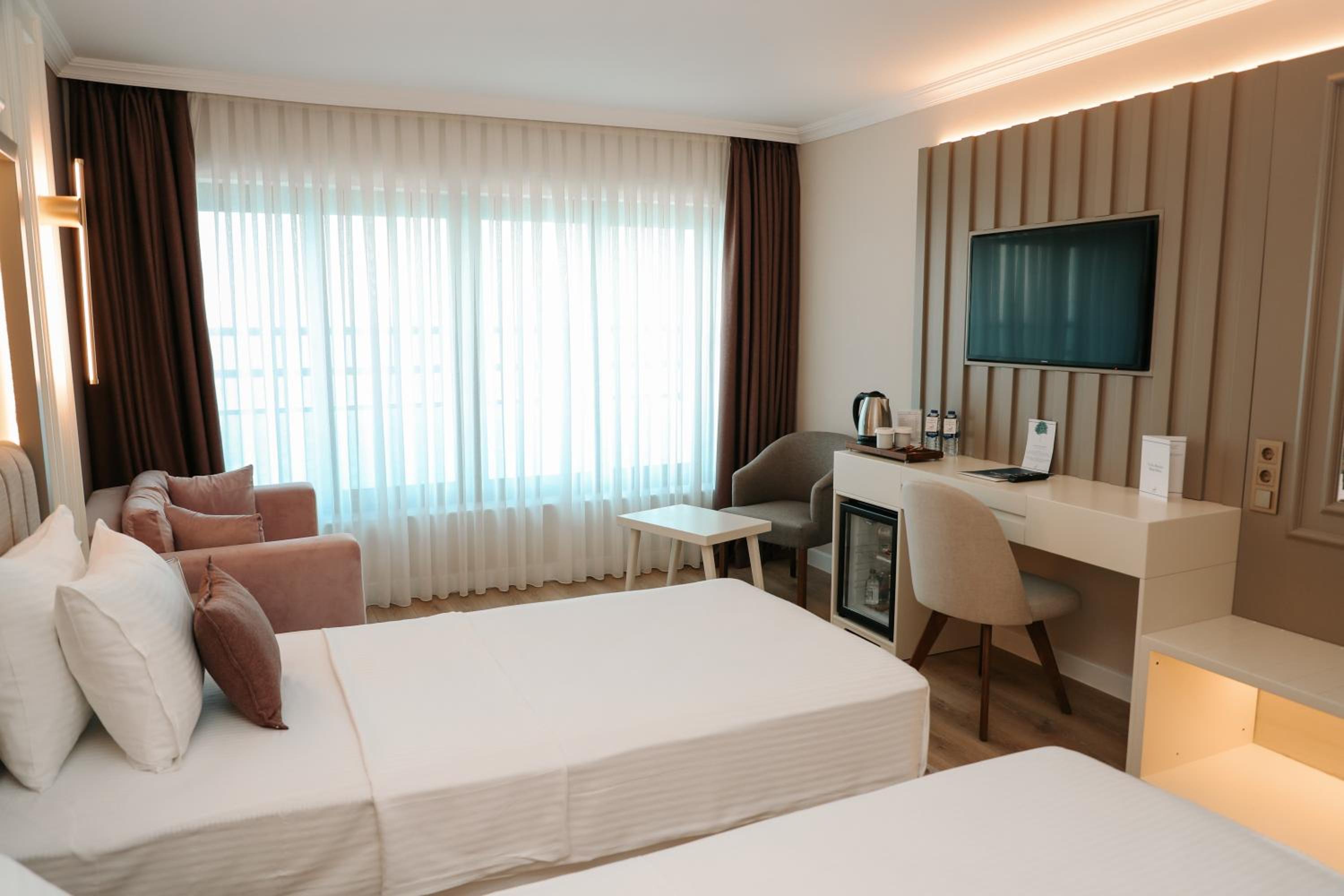 Deluxe Twin Room - Photo 1
