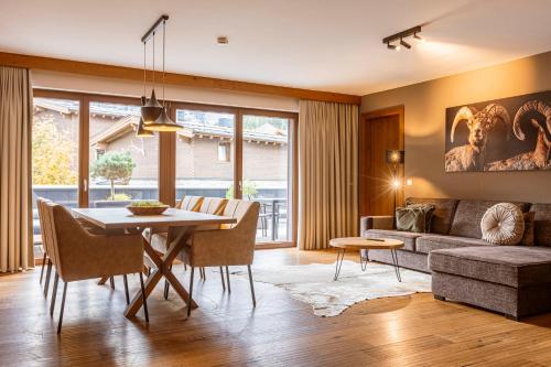 Two-Bedroom Premium Apartment photo 1