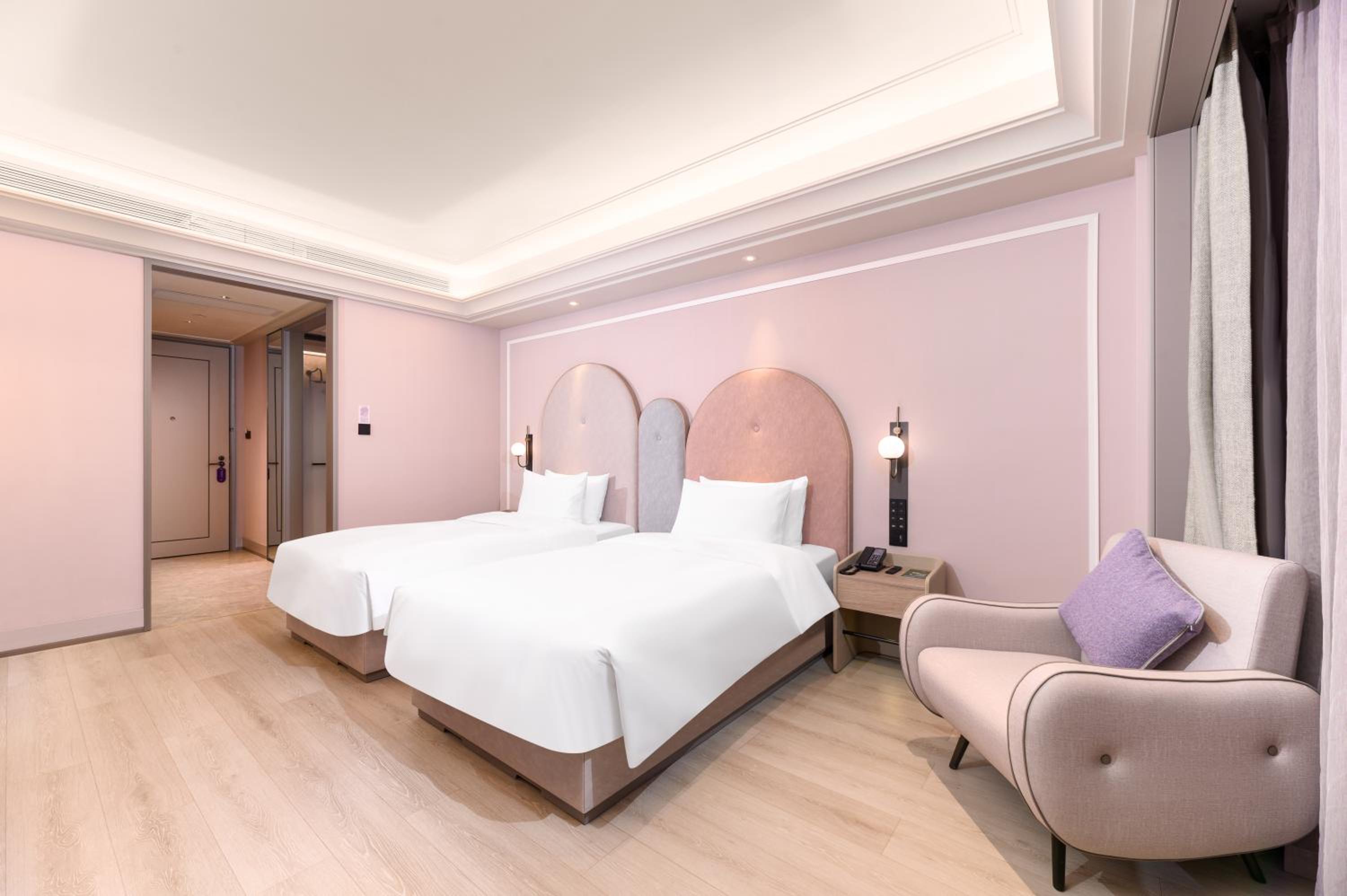 Deluxe Twin Room photo 2