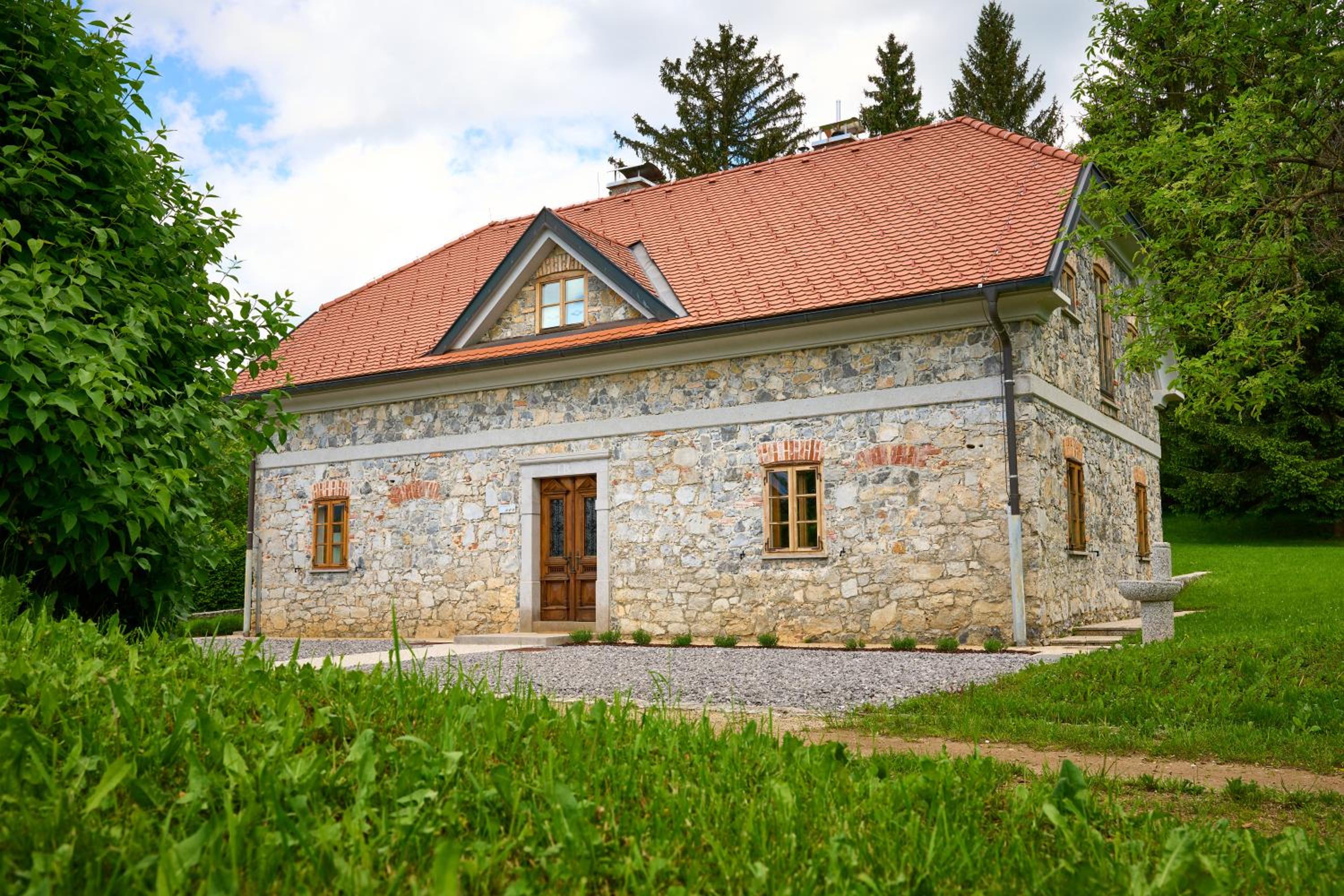 Villa photo 3