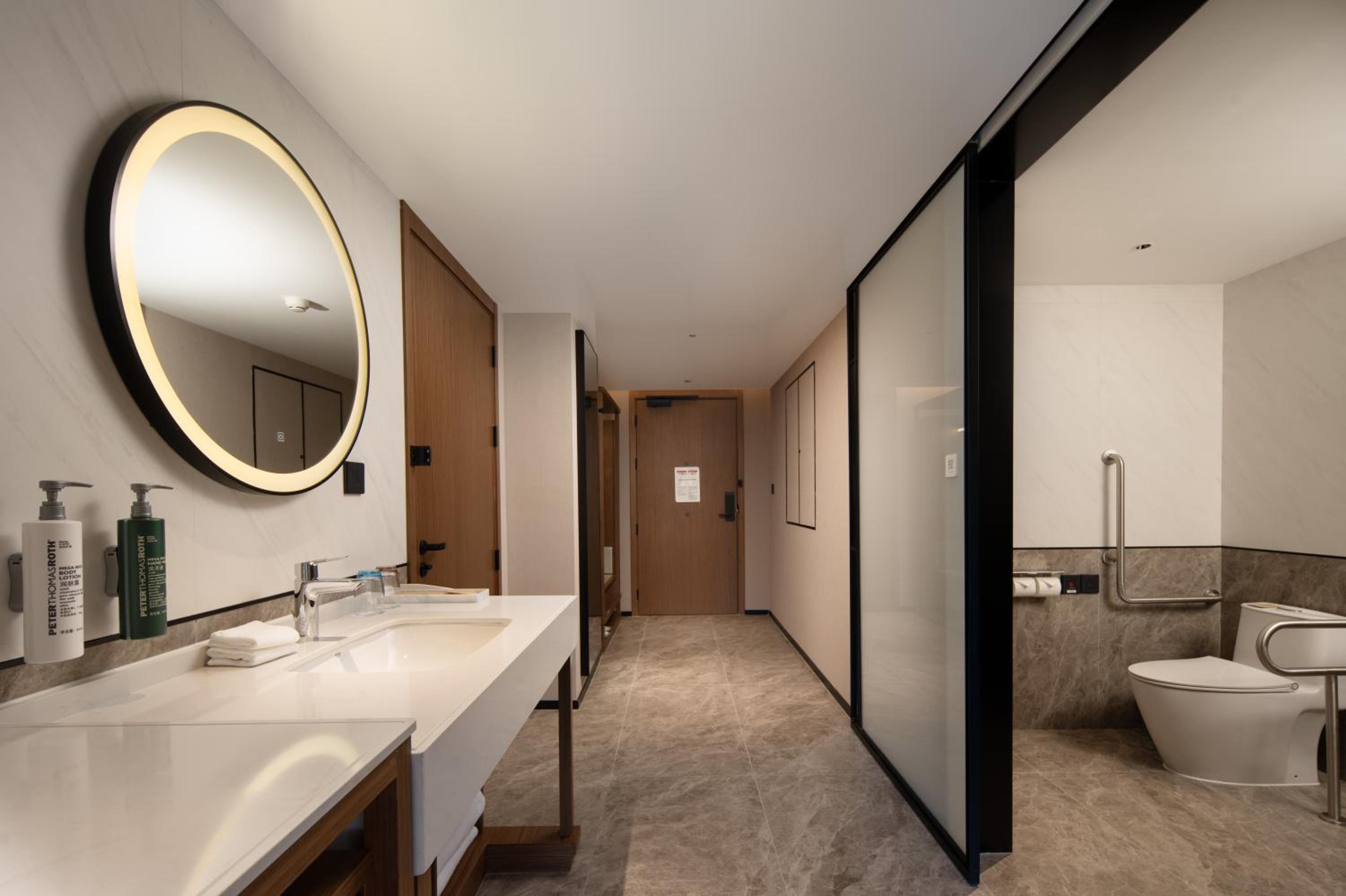 King Room - Mobility Accessible