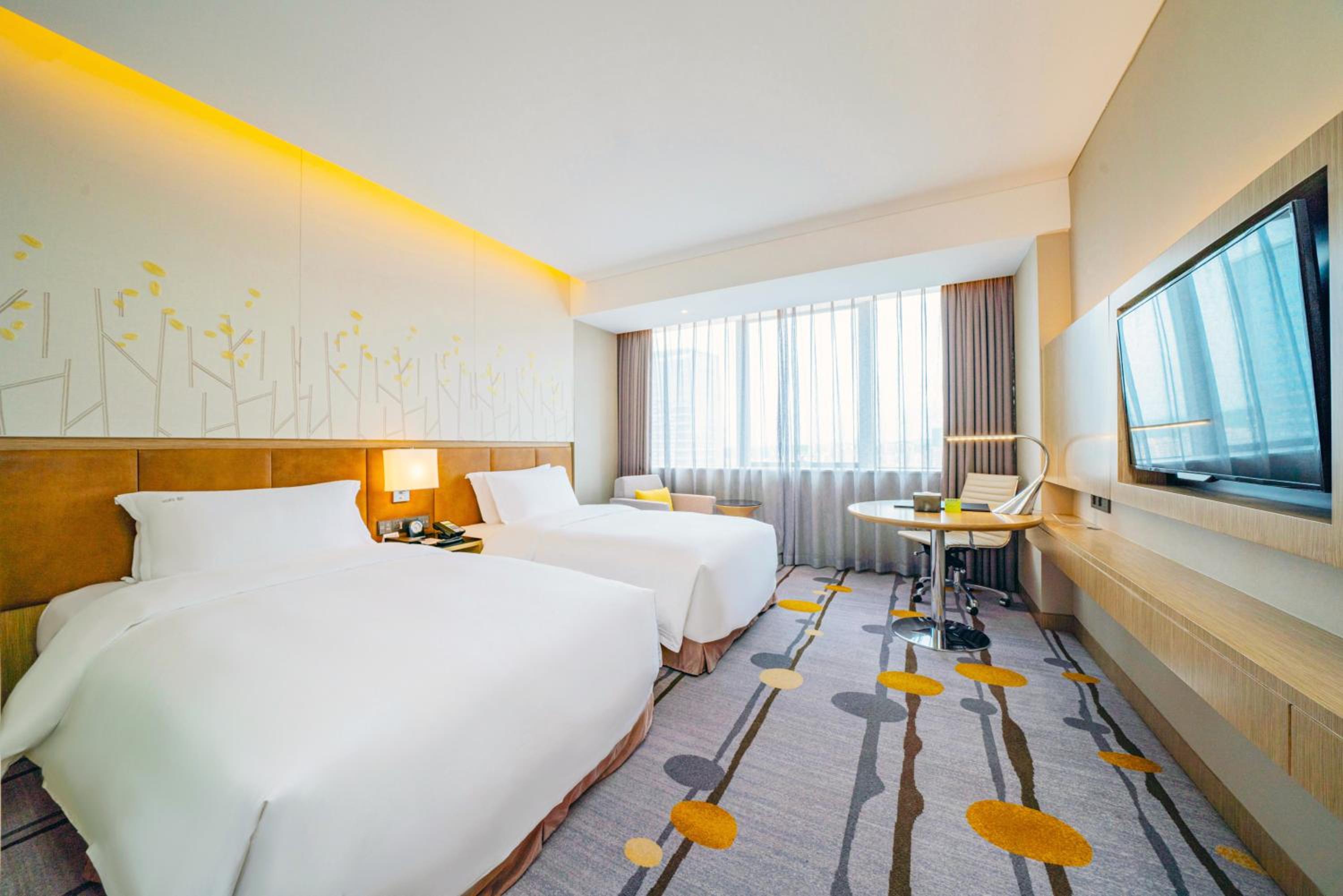 High Floor Standard Twin Room photo 1