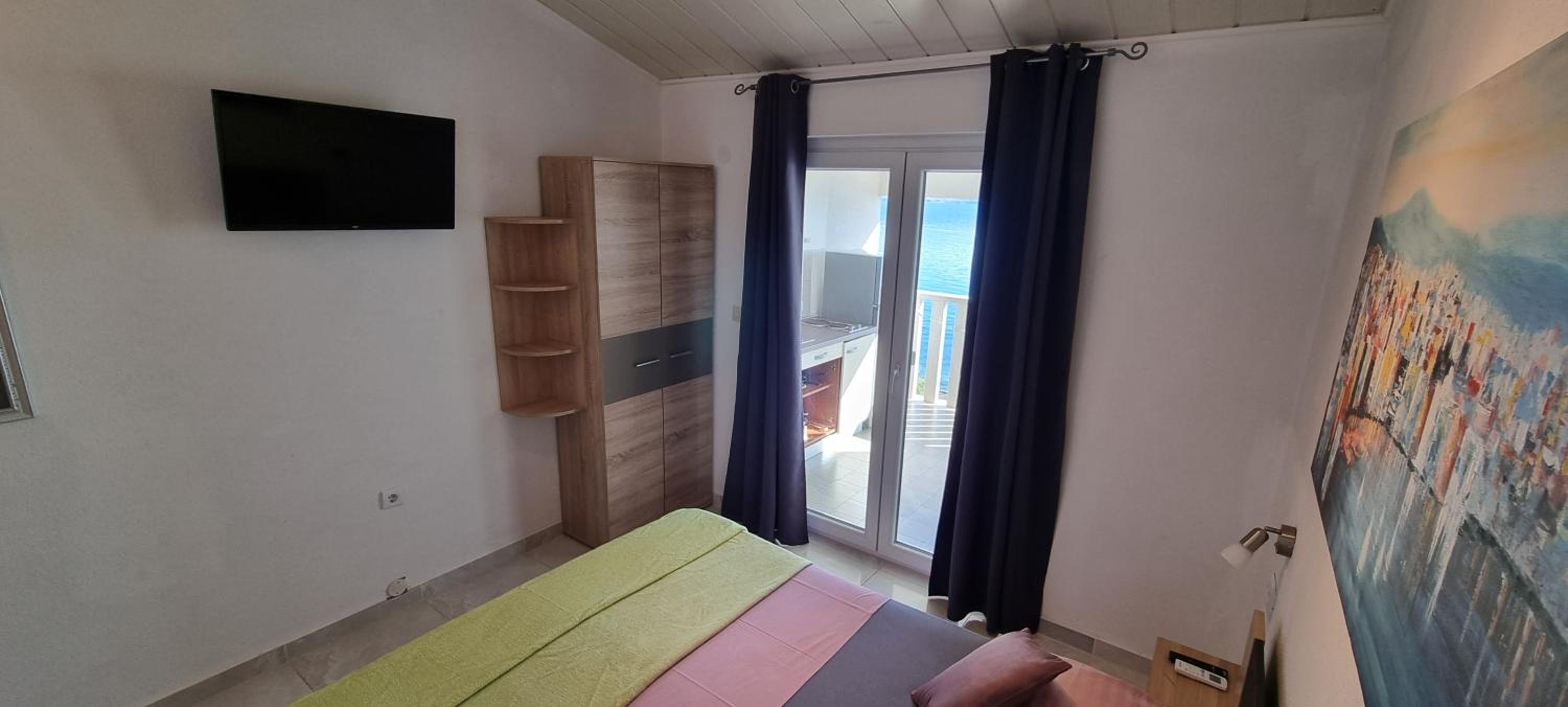 Two-Bedroom Apartment with Balcony and Terrace