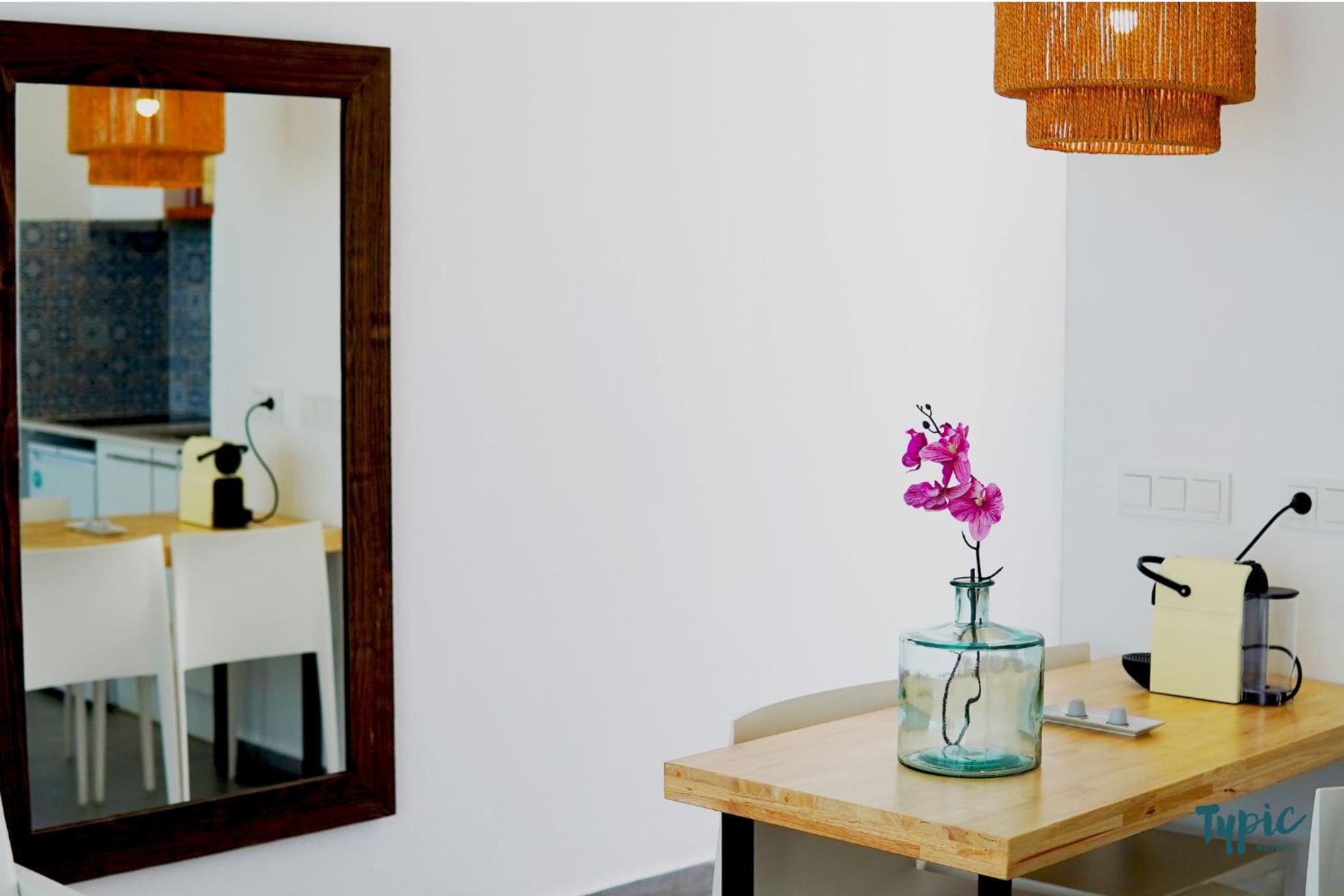 Studio - Photo 6