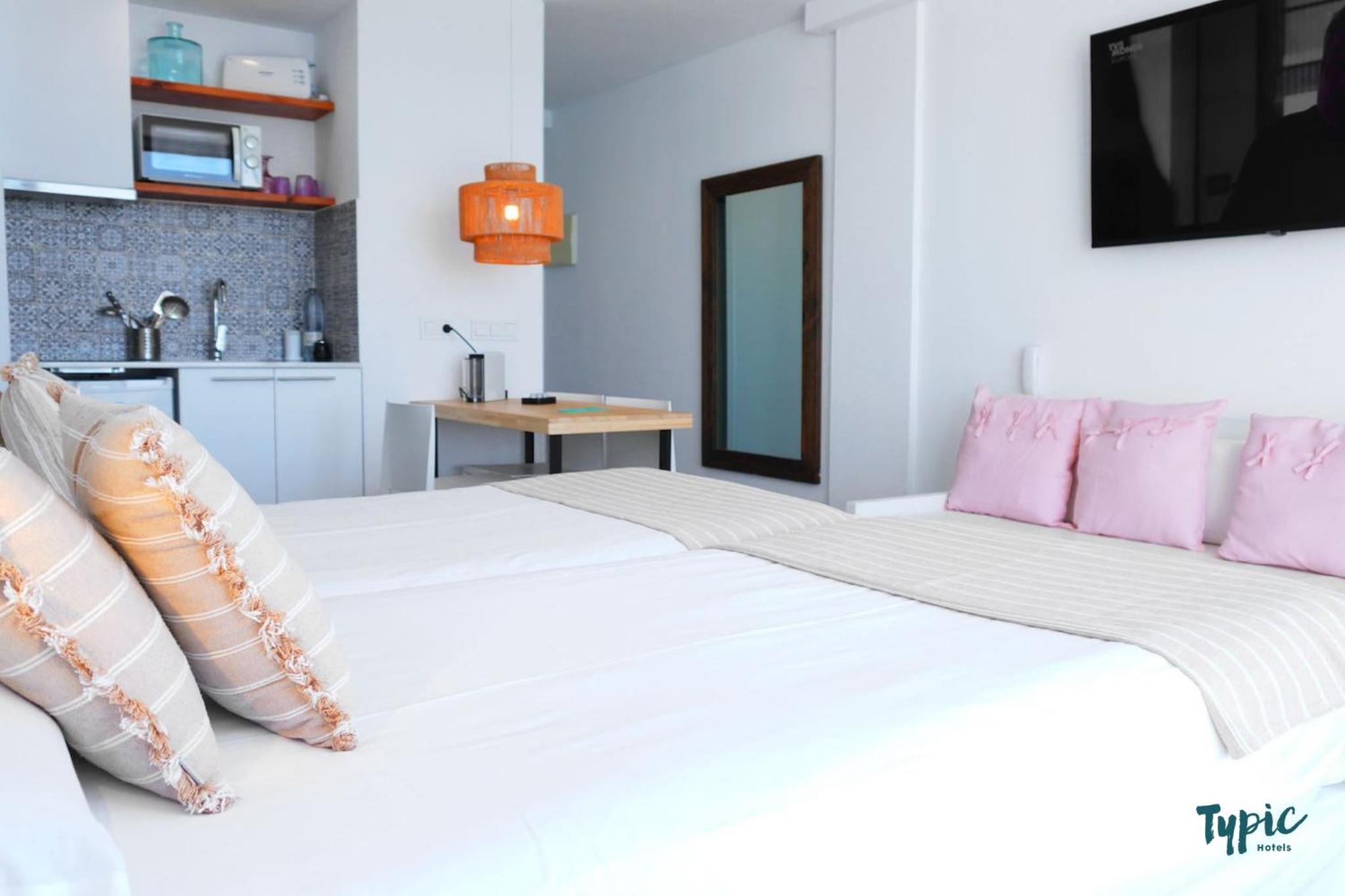 Studio with Sea View - Photo 4