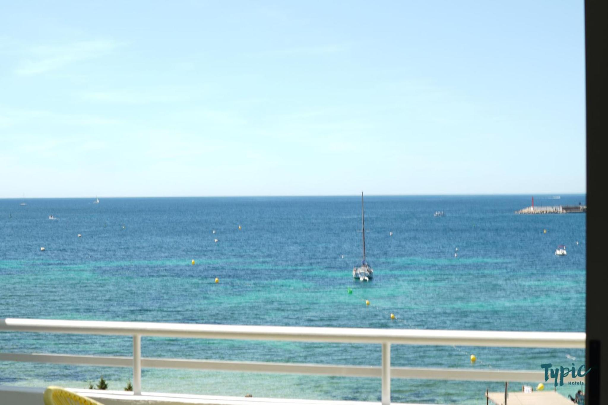 Studio with Sea View - Photo 14