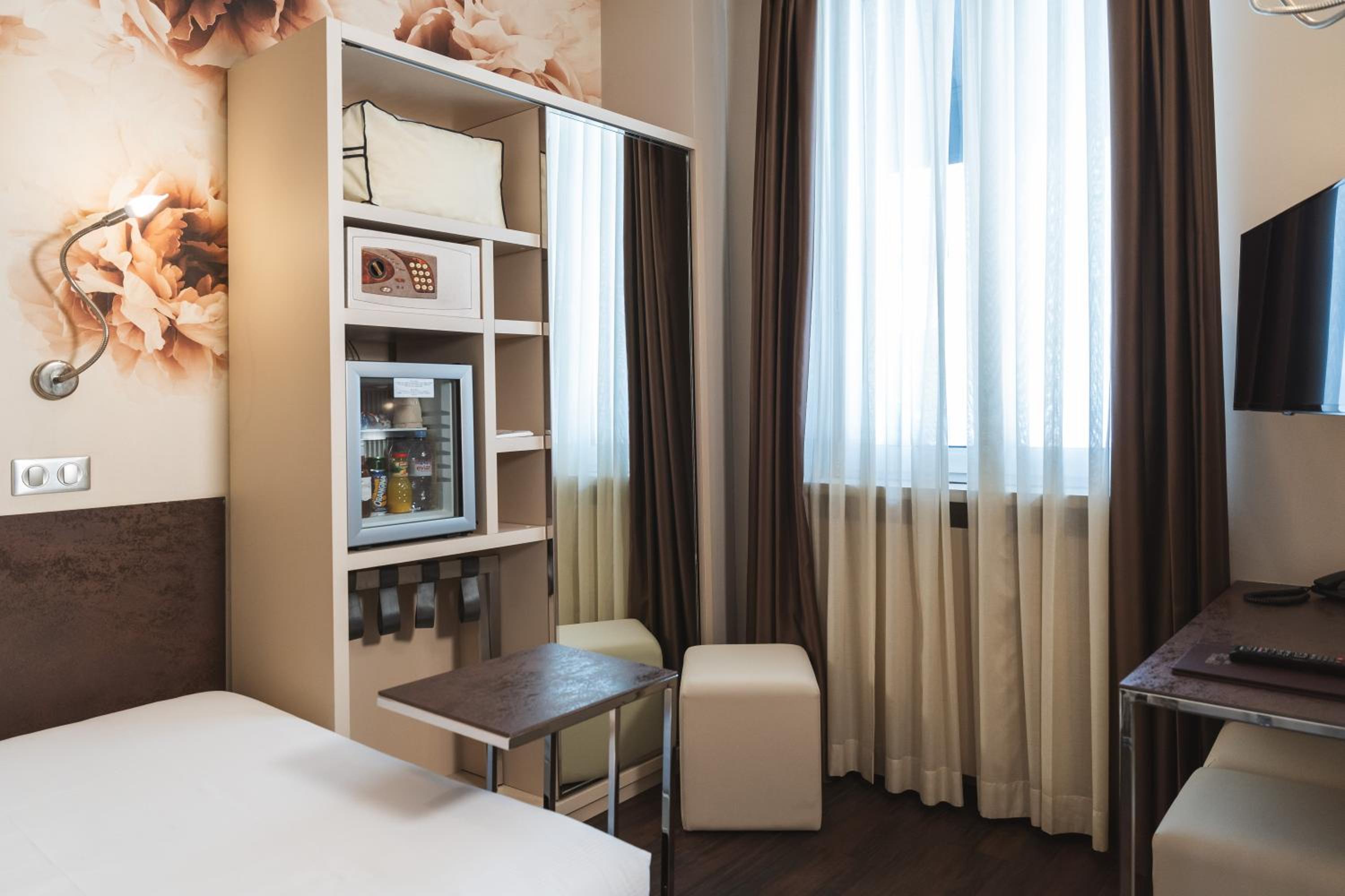 Superior Double Room - Photo 3