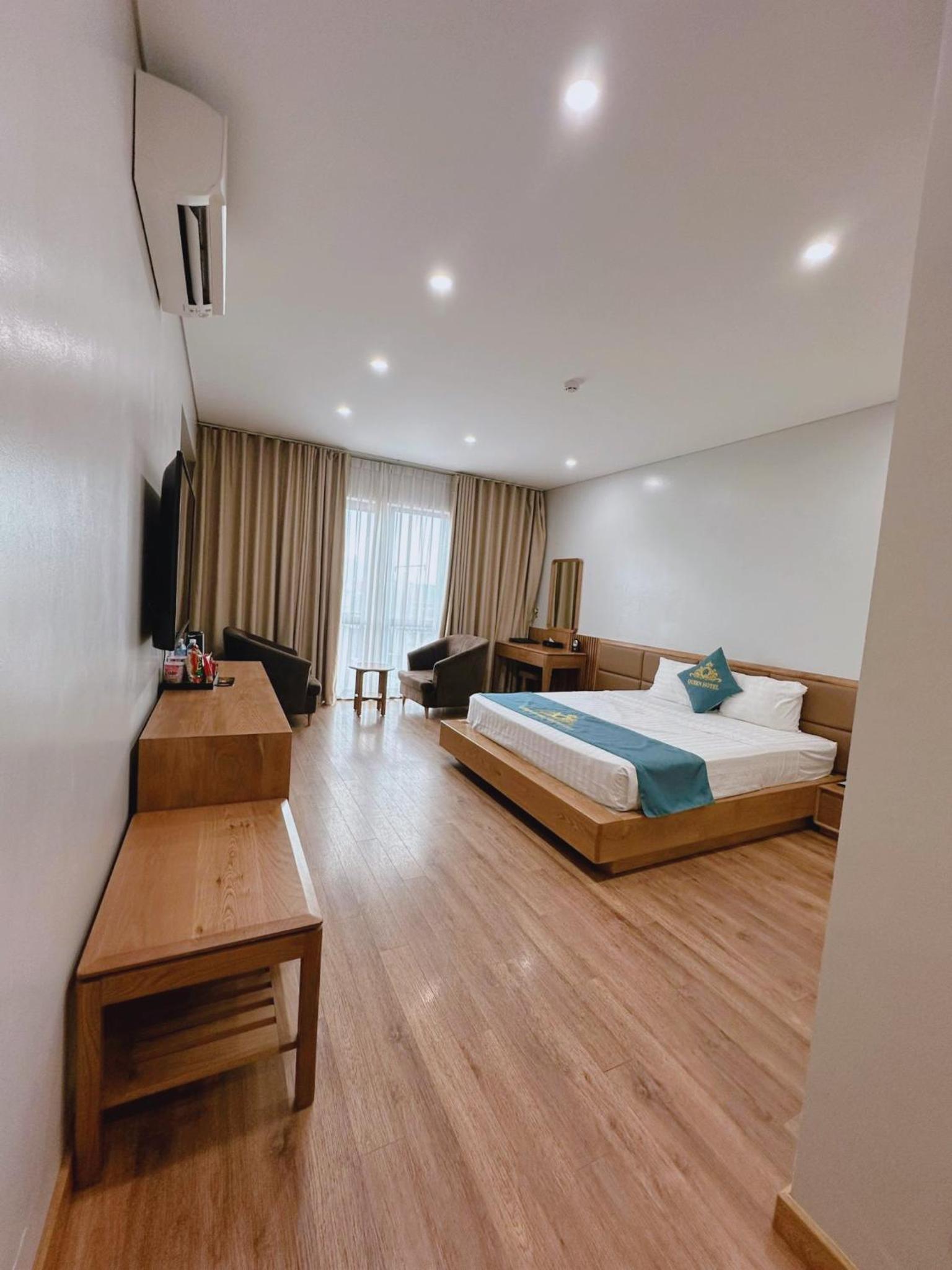 Deluxe Double Room - Photo 11