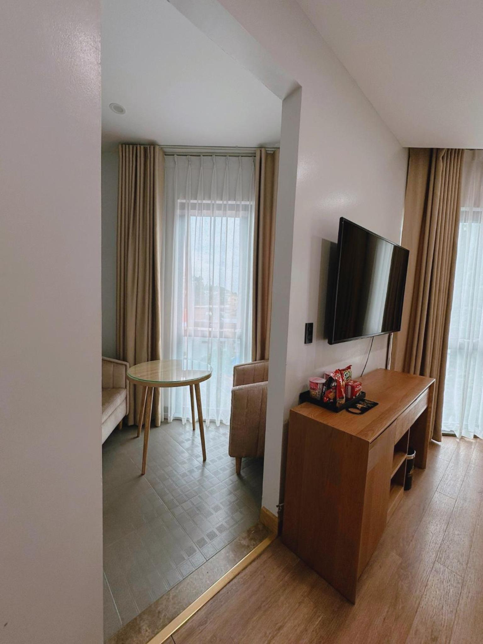 Deluxe Double Room - Photo 10