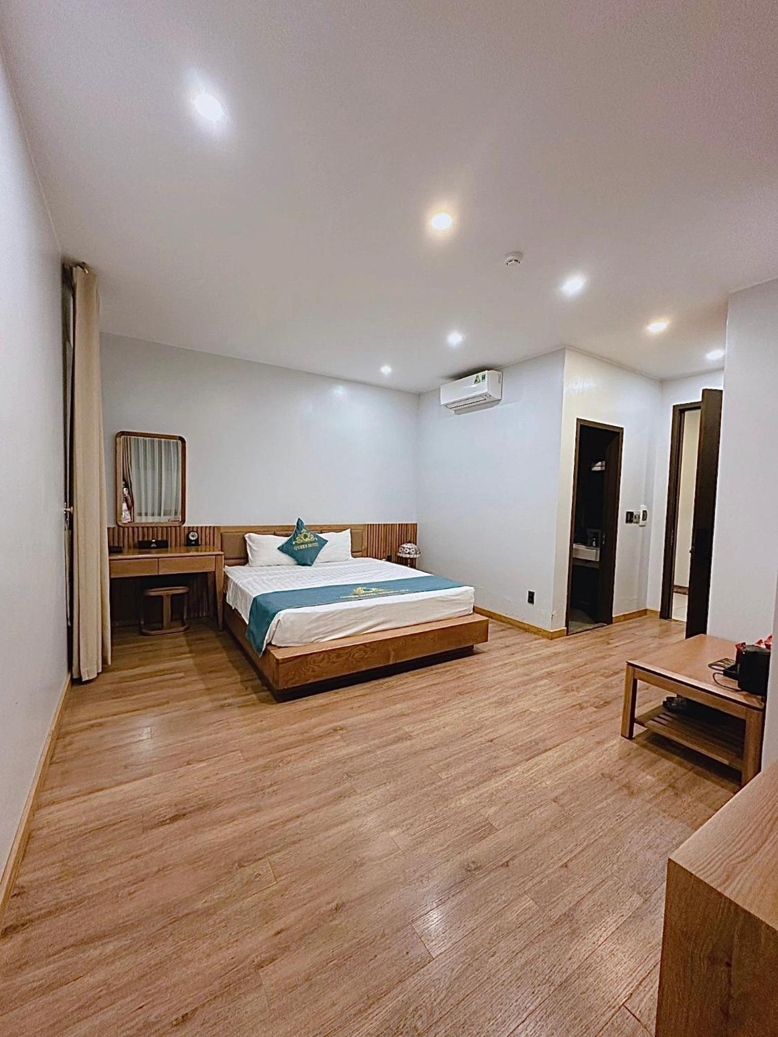 Deluxe Double Room - Photo 15