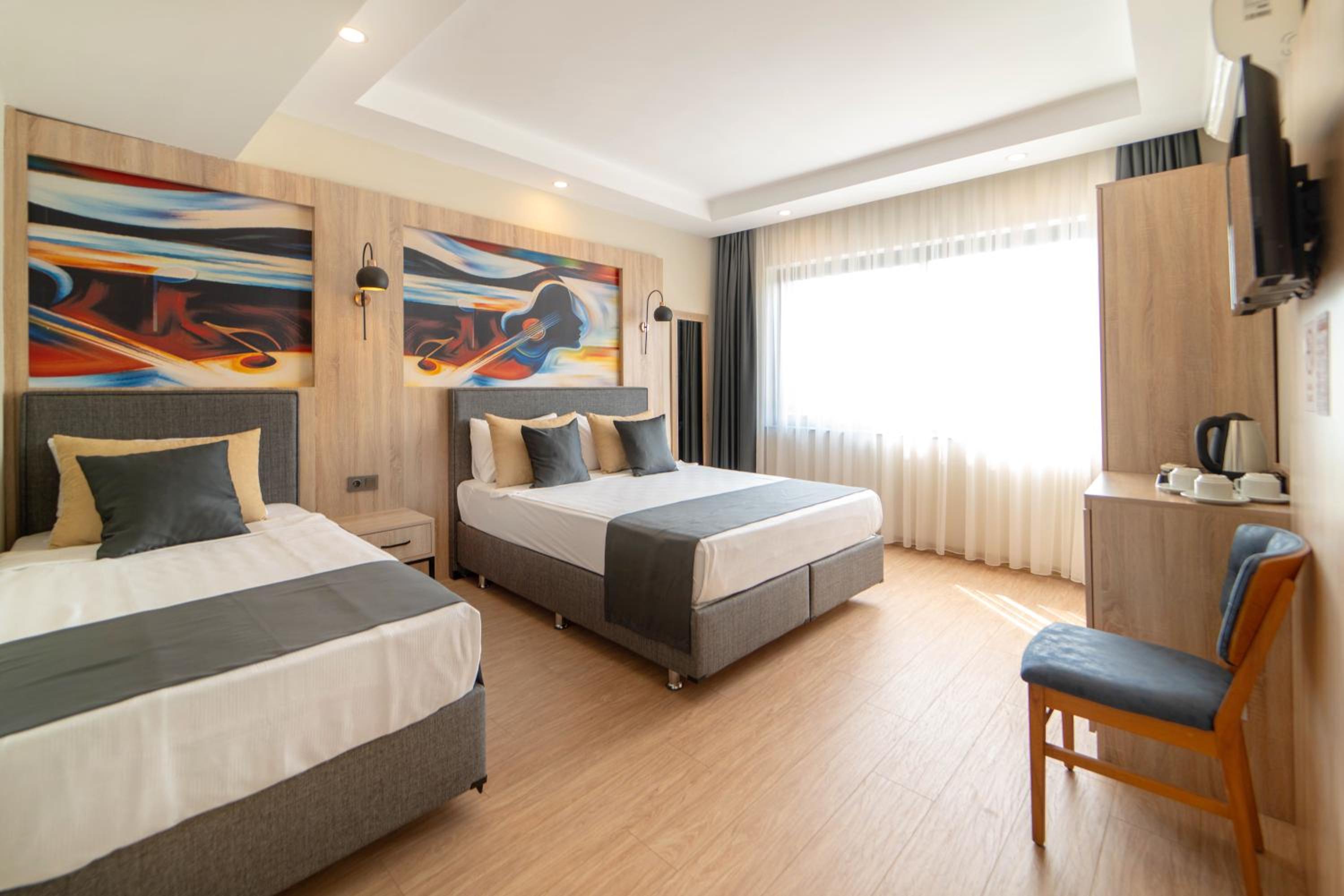 Comfort Triple Room