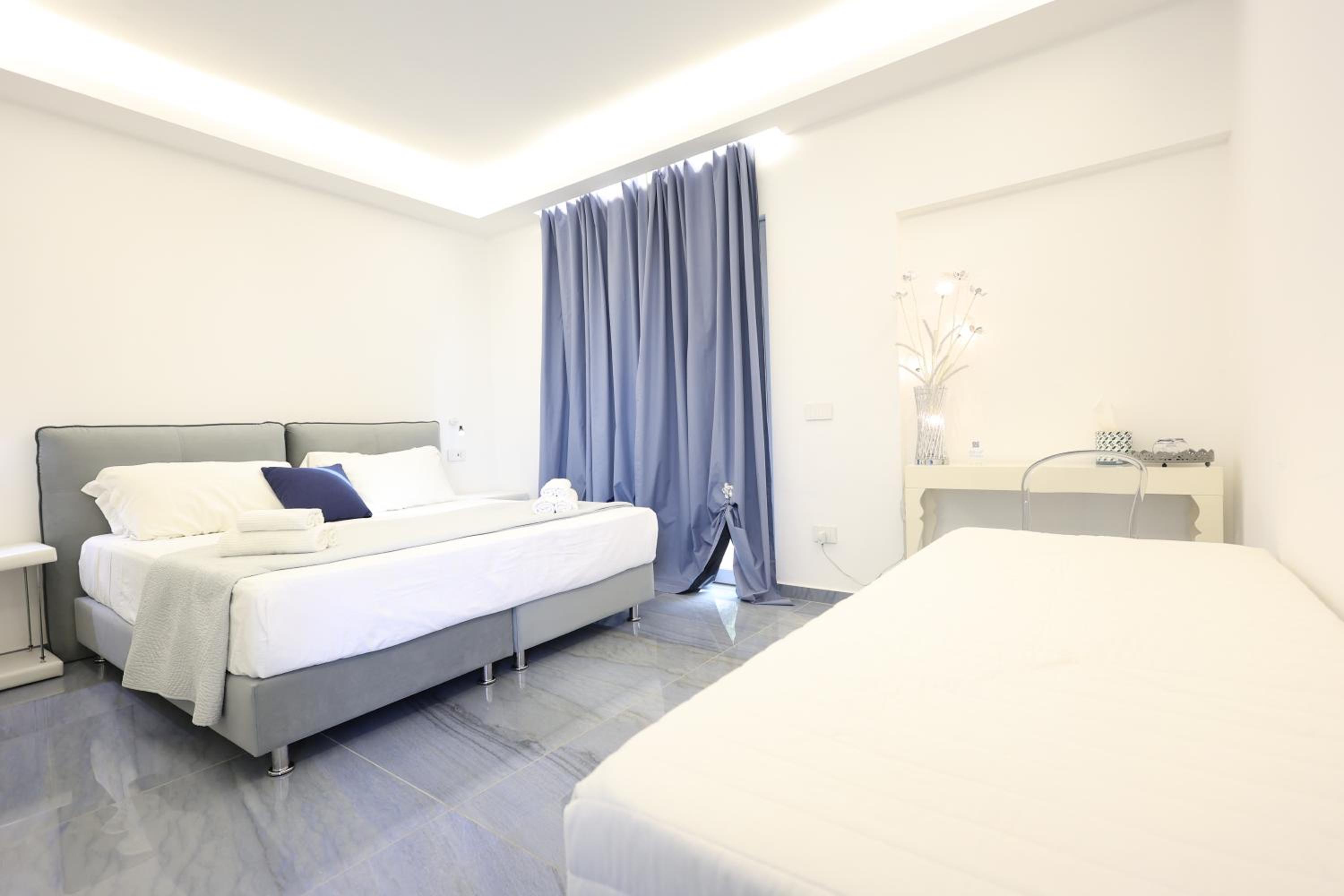 Deluxe Double Room with Sea View