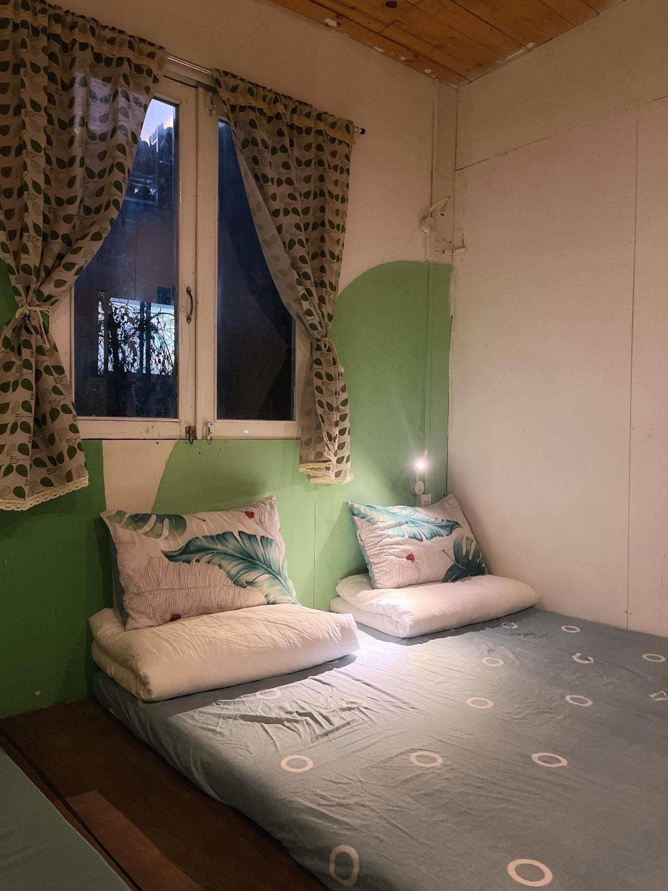 Standard Double Room - Photo 2