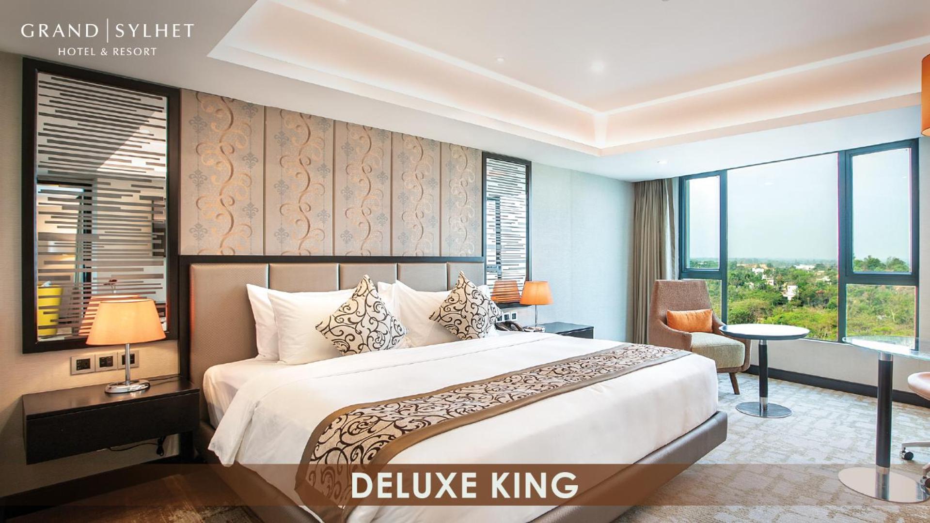 Deluxe King Room - Photo 1