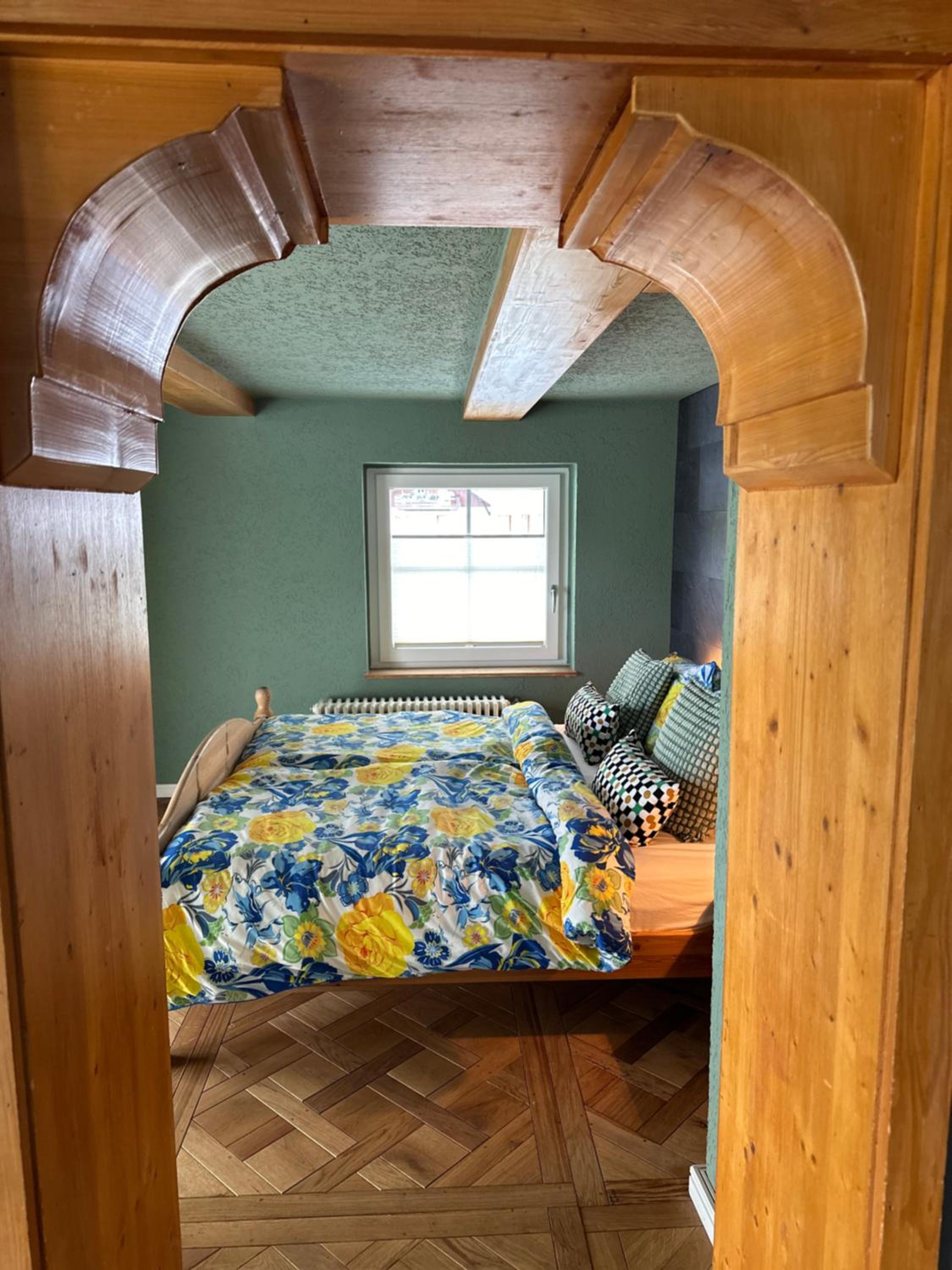 One-Bedroom Apartment photo 1