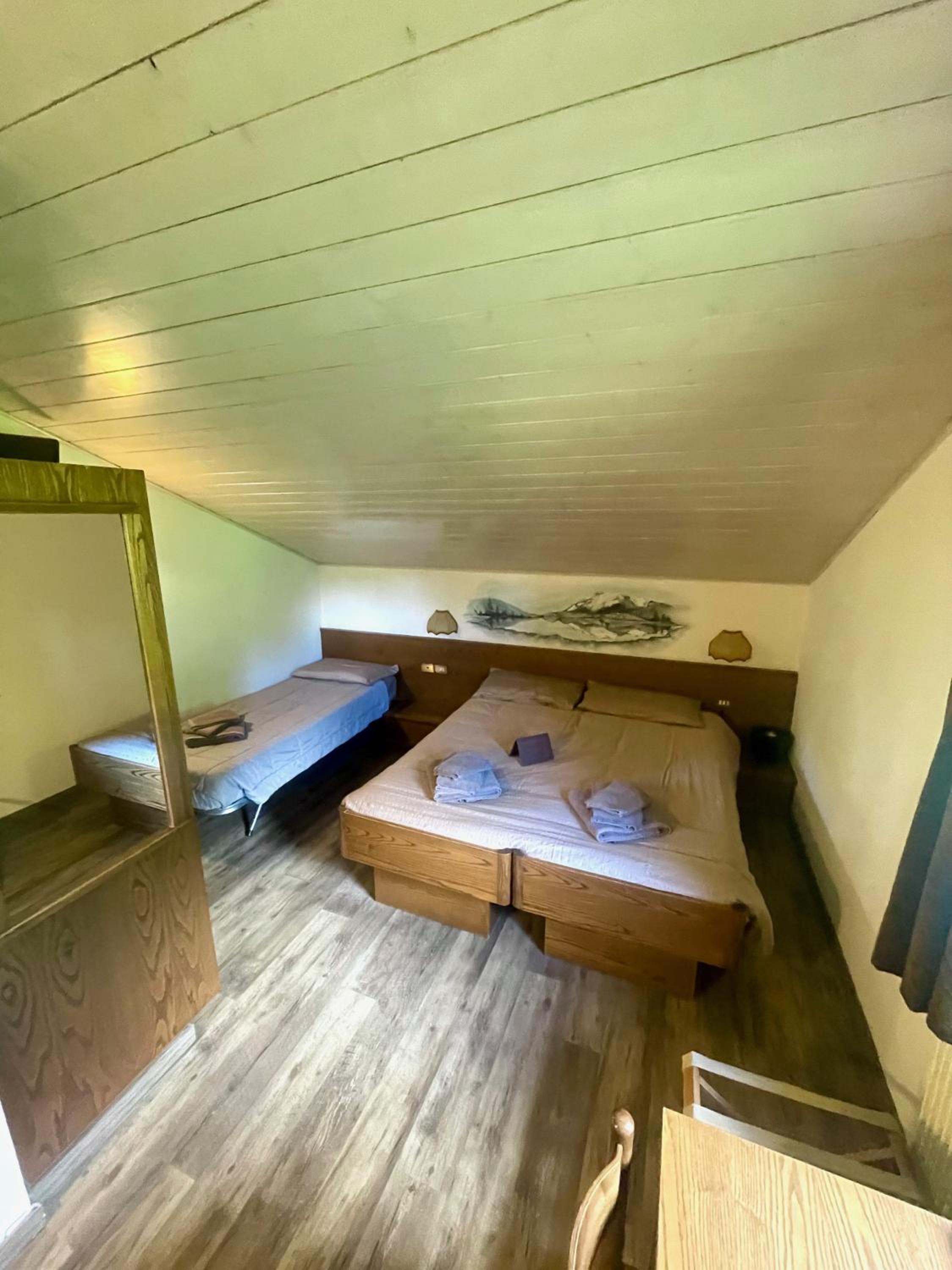 Triple Room with Balcony - Photo 2