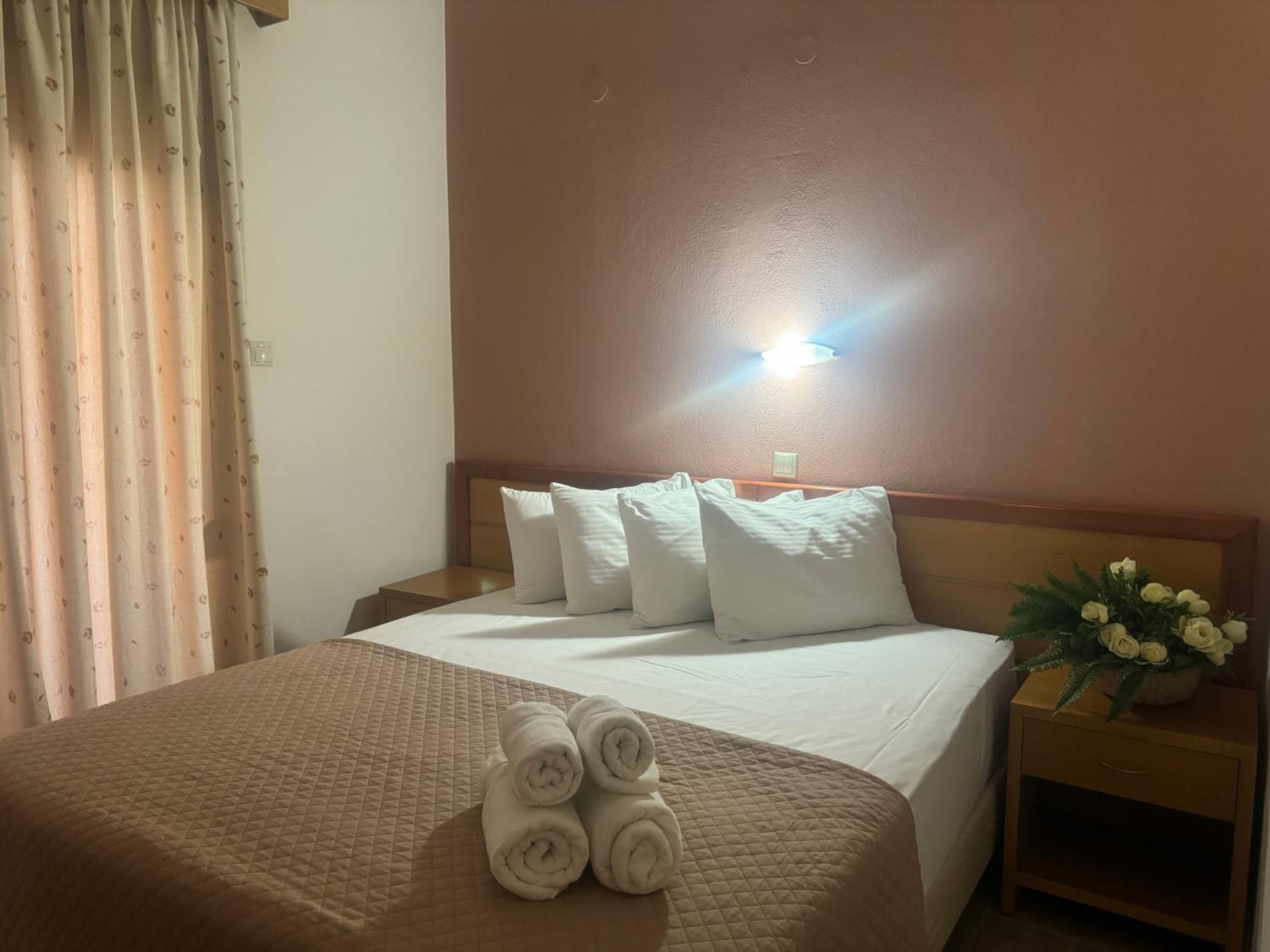 Double Room with Terrace - Photo 4