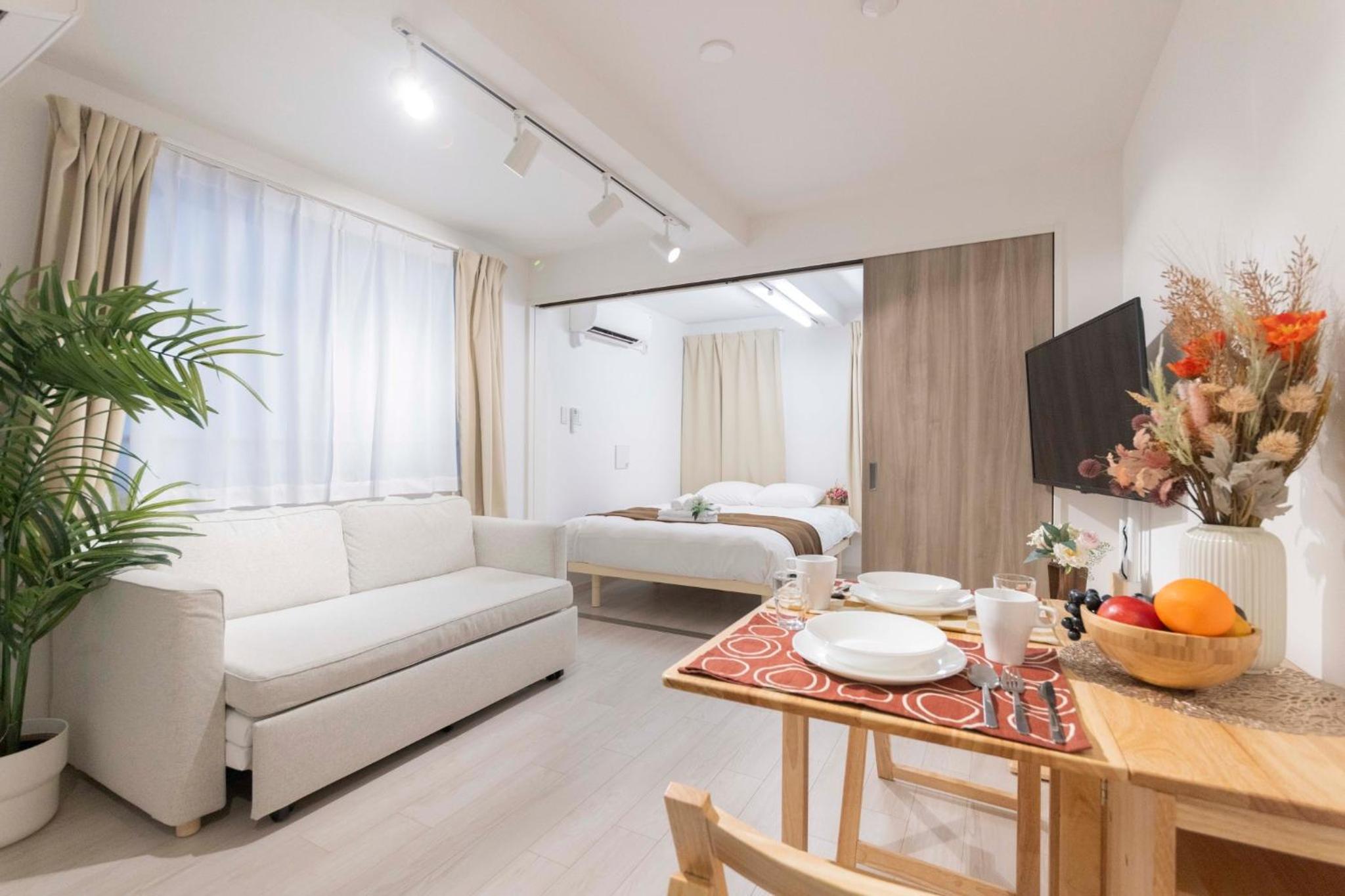 One-Bedroom Apartment photo 1