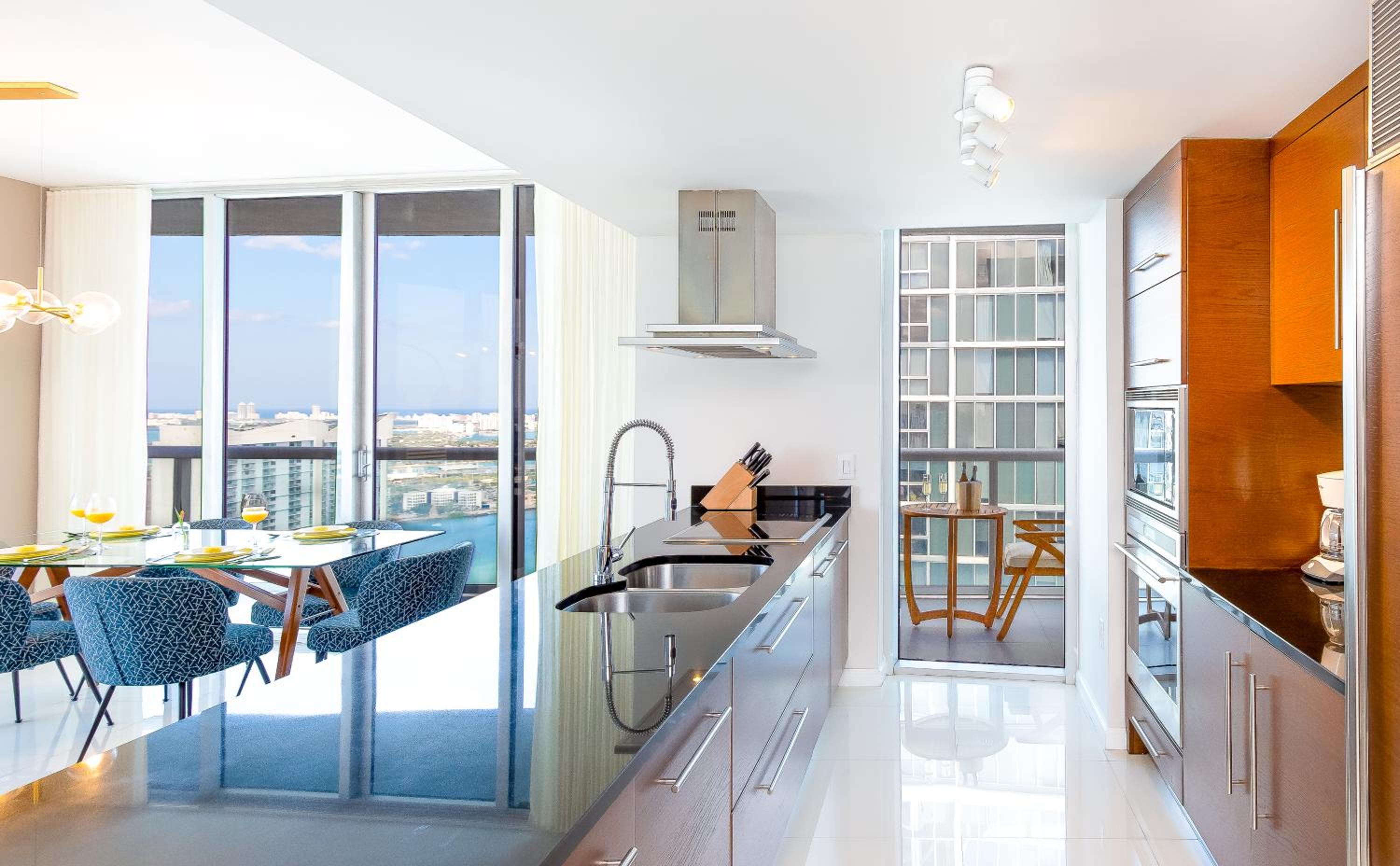 Apartment With View And Balcony