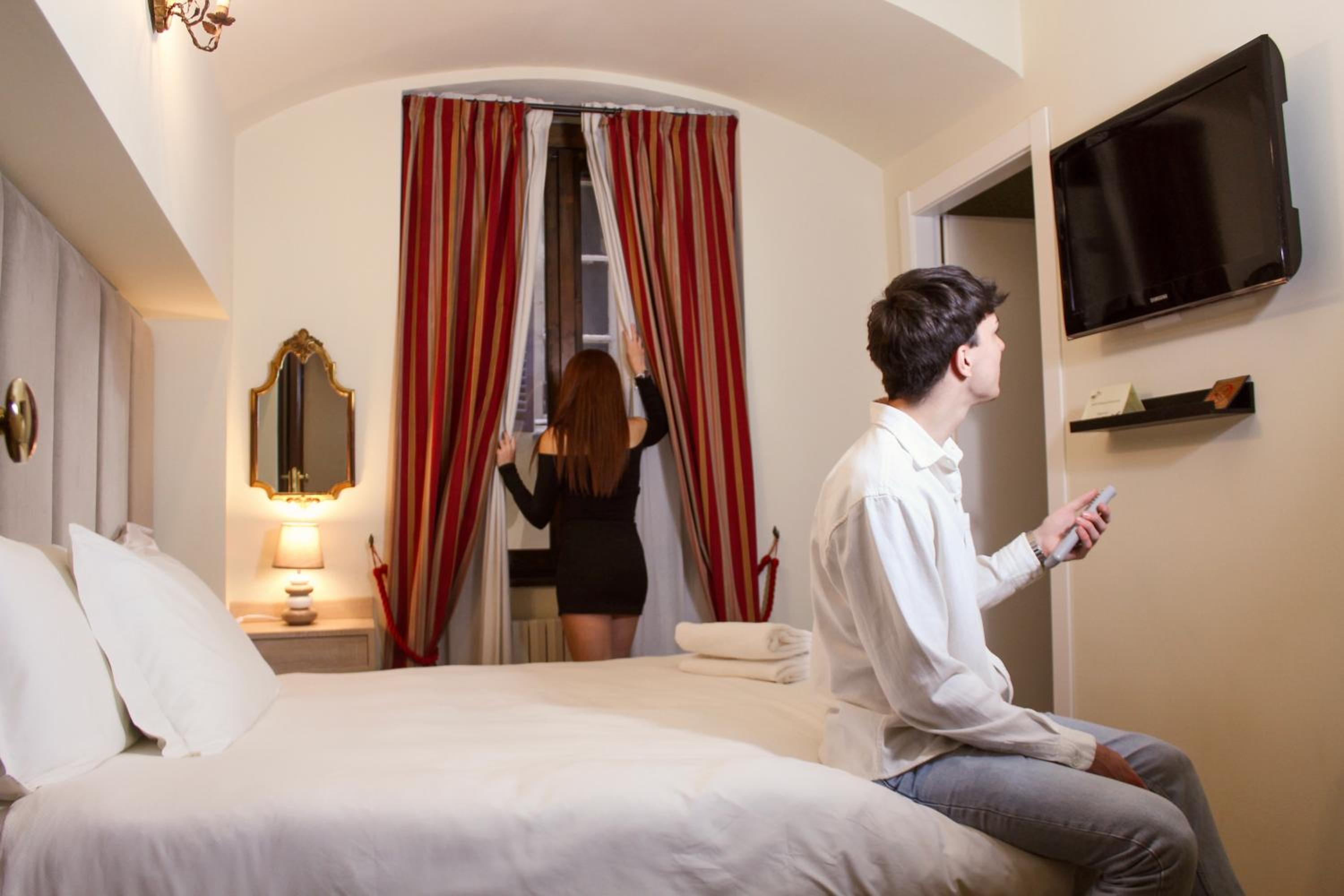 Double or Twin Room with Bathroom photo 2