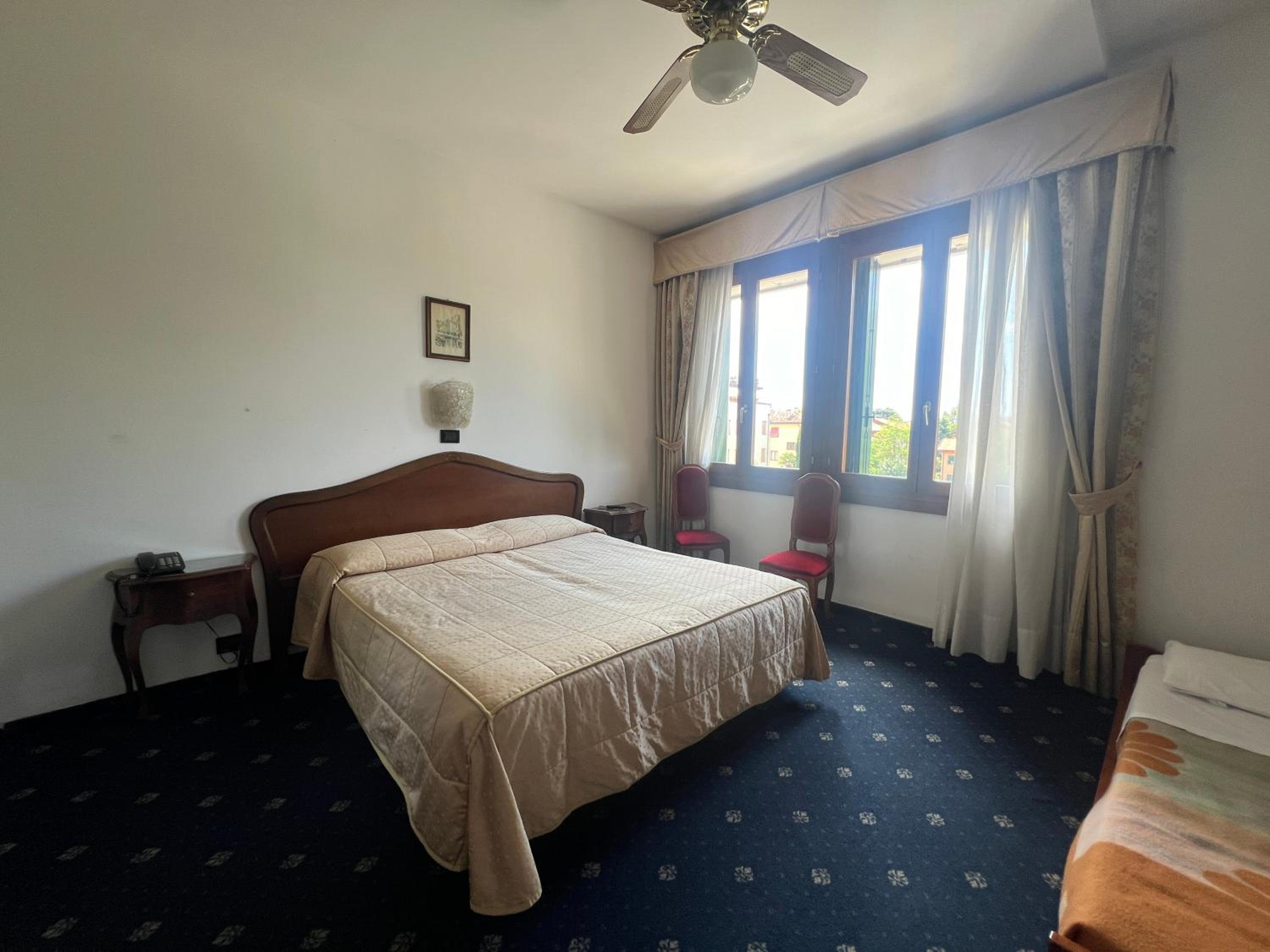 Comfort Triple Room