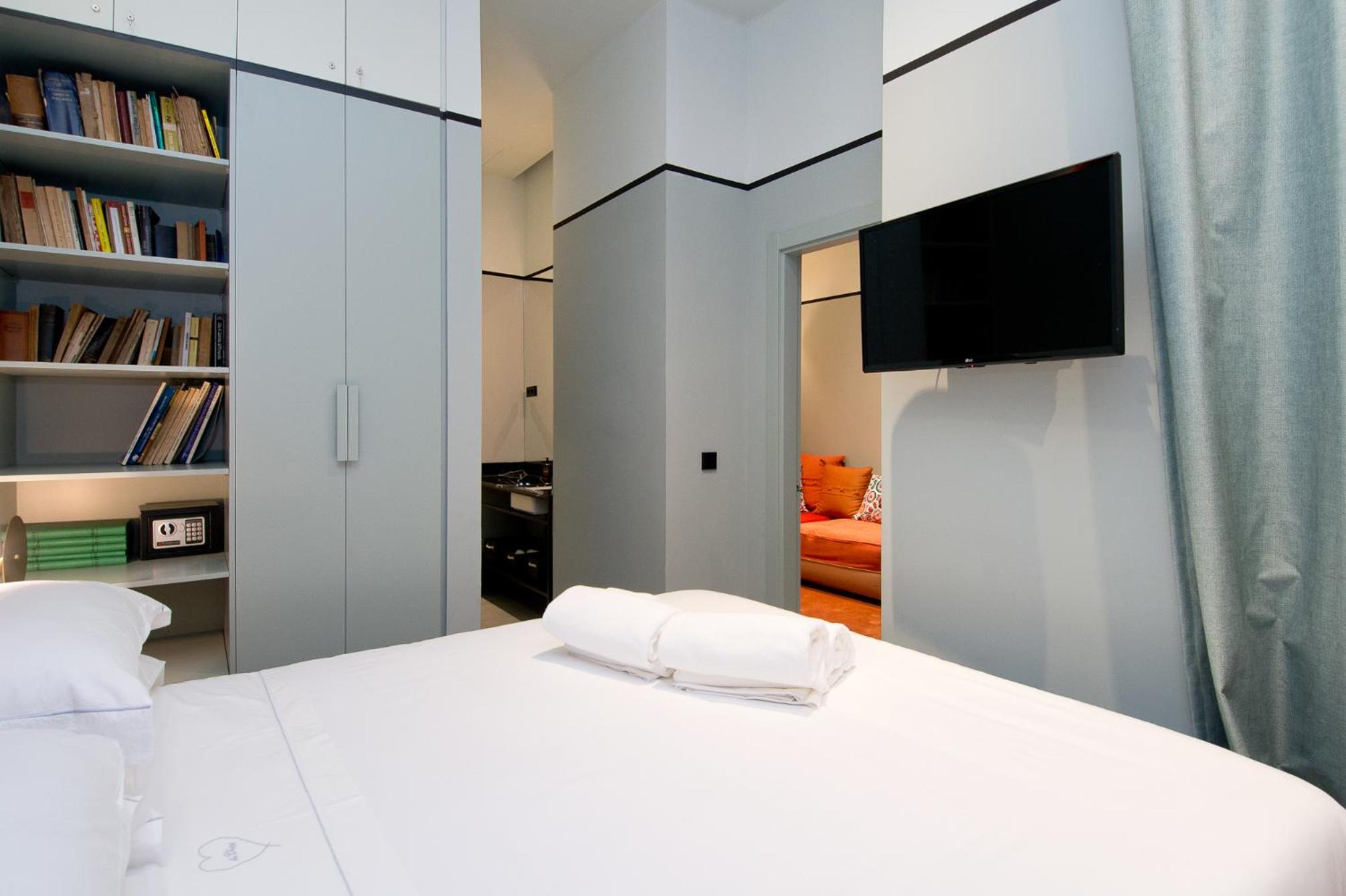 Suite with Terrace - Photo 6
