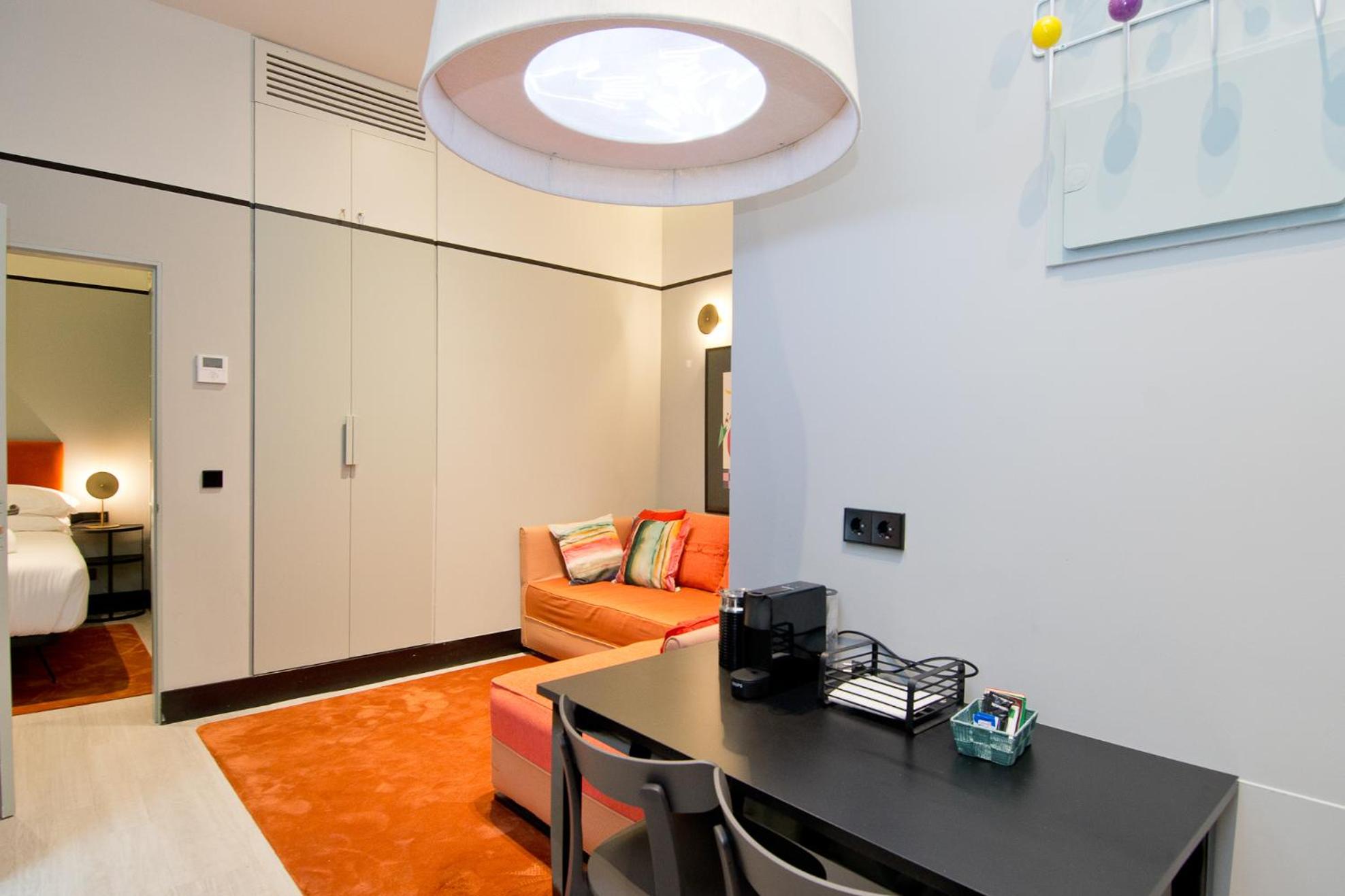 Suite with Terrace - Photo 9