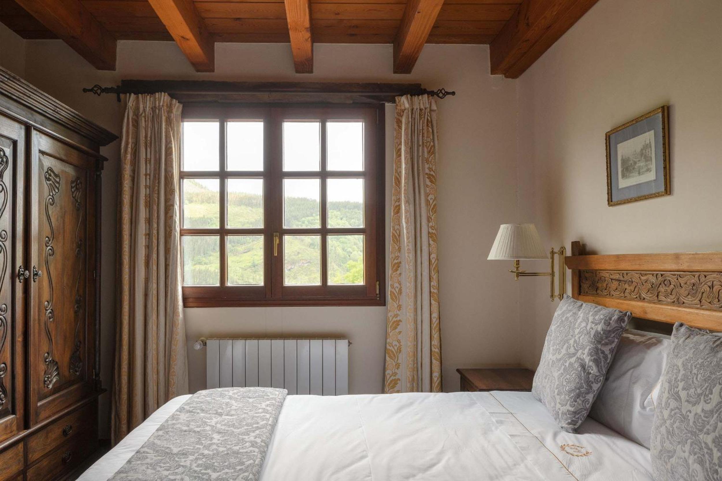 Deluxe Double Room - Photo 2