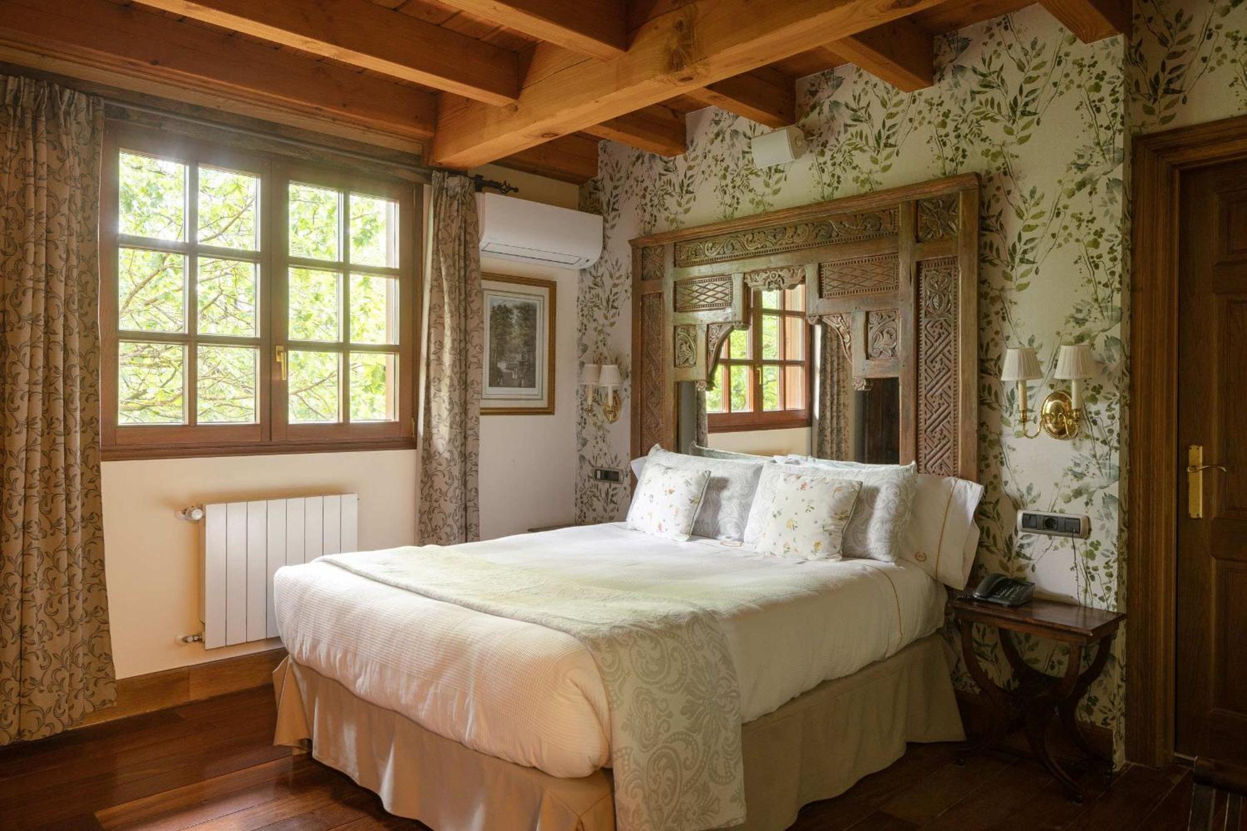 Superior Double Room - Photo 11