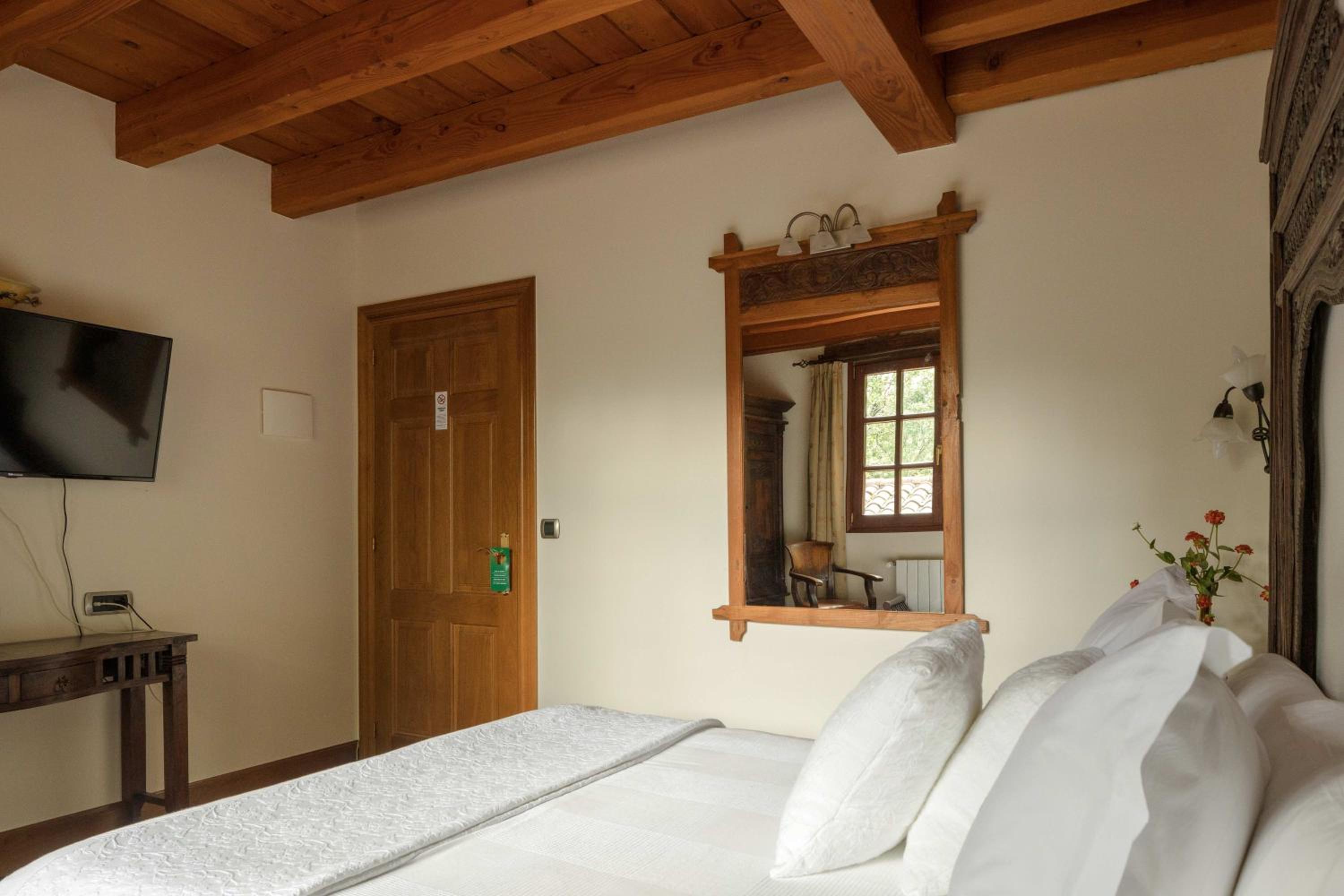 Superior Double Room - Photo 7
