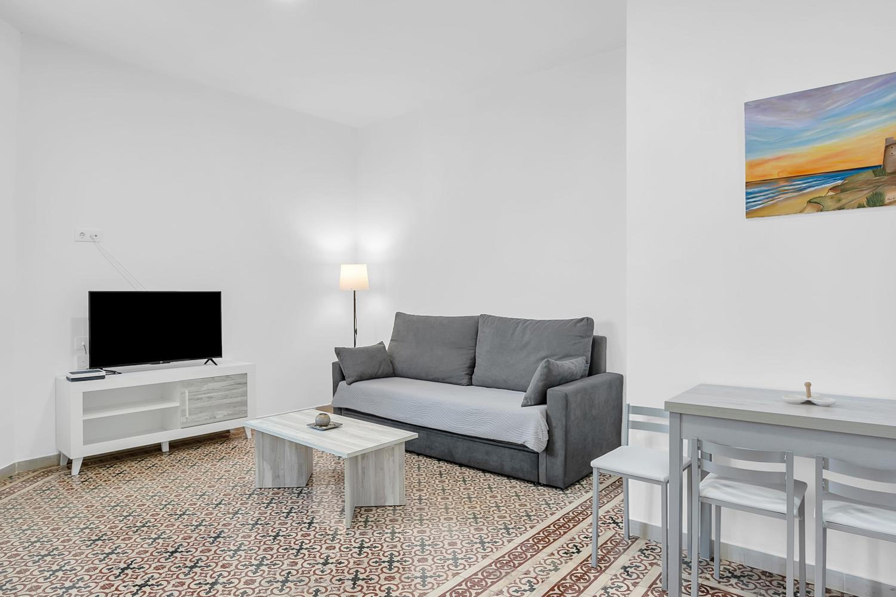 Superior One-Bedroom Apartment