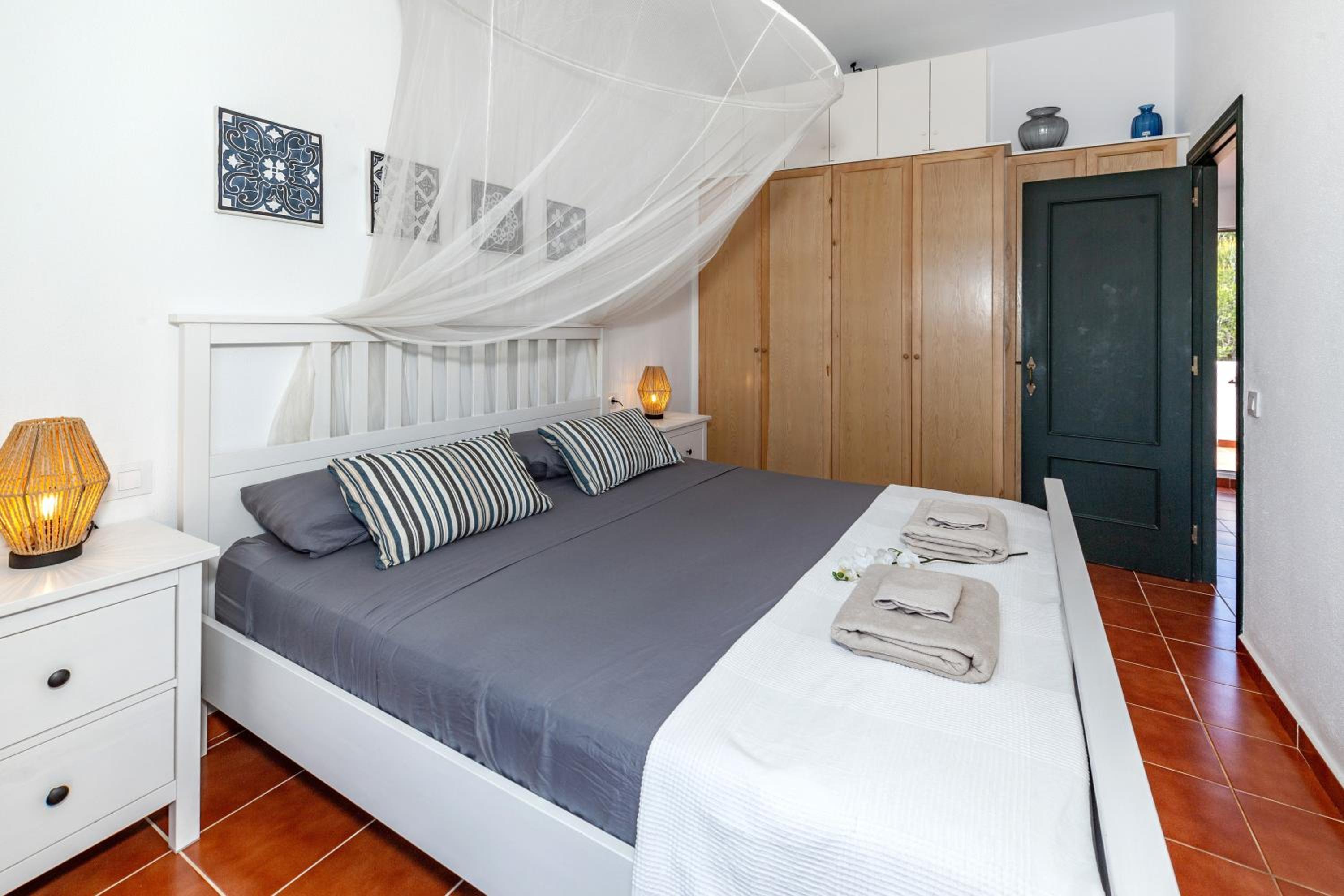 Casa de tres habitaciones
