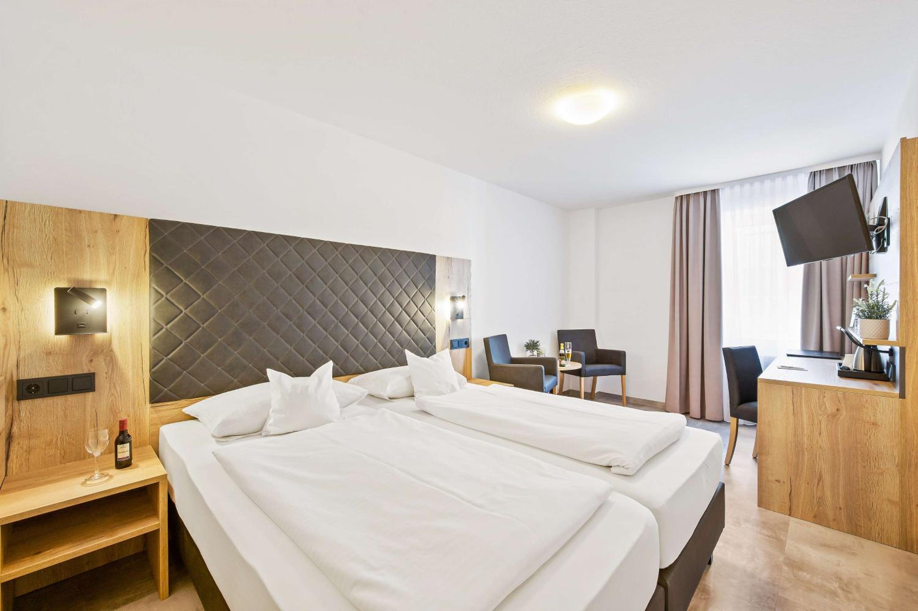 Comfort Double or Twin Room - Photo 1