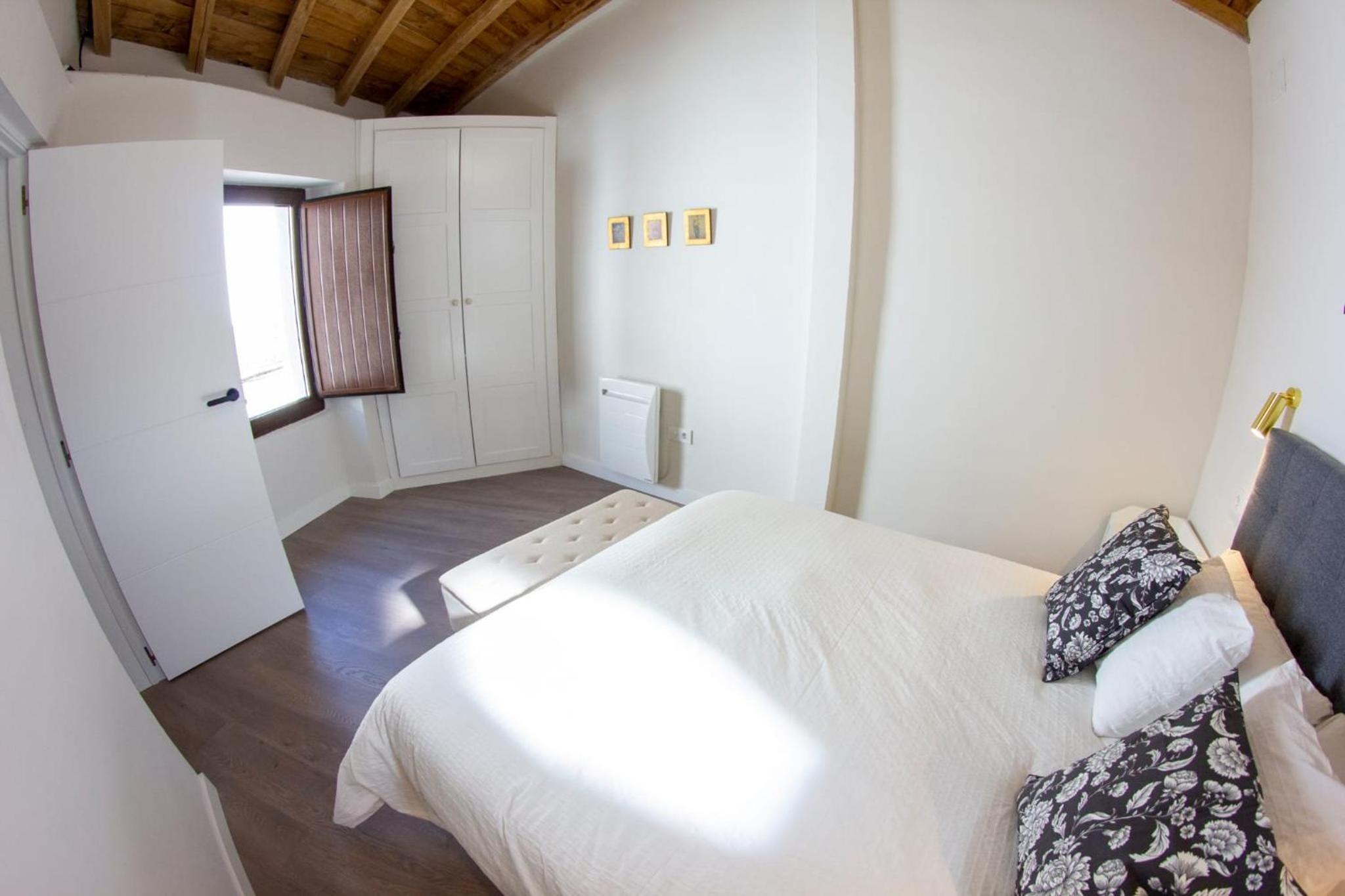 Two-Bedroom House photo 3
