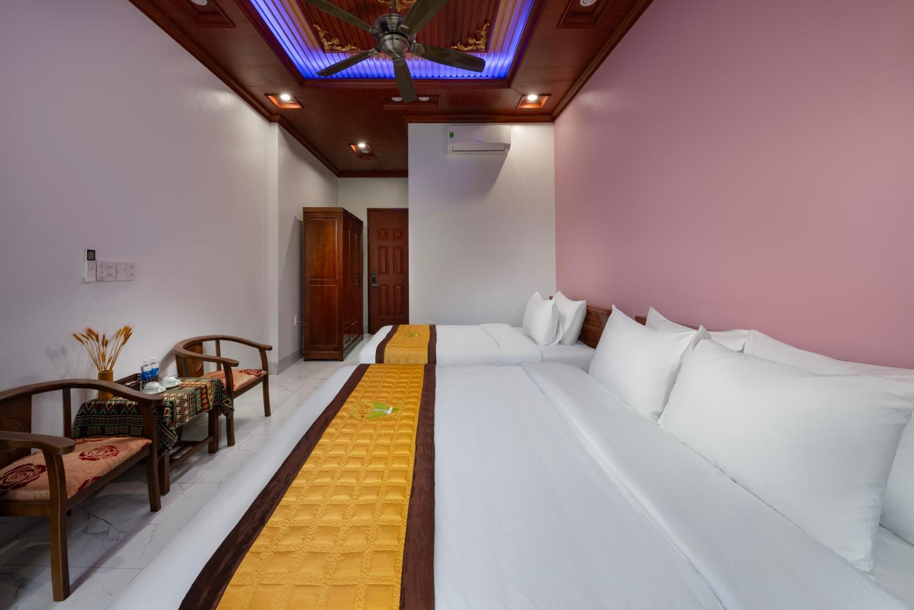 Twin Room With Balcony photo 2