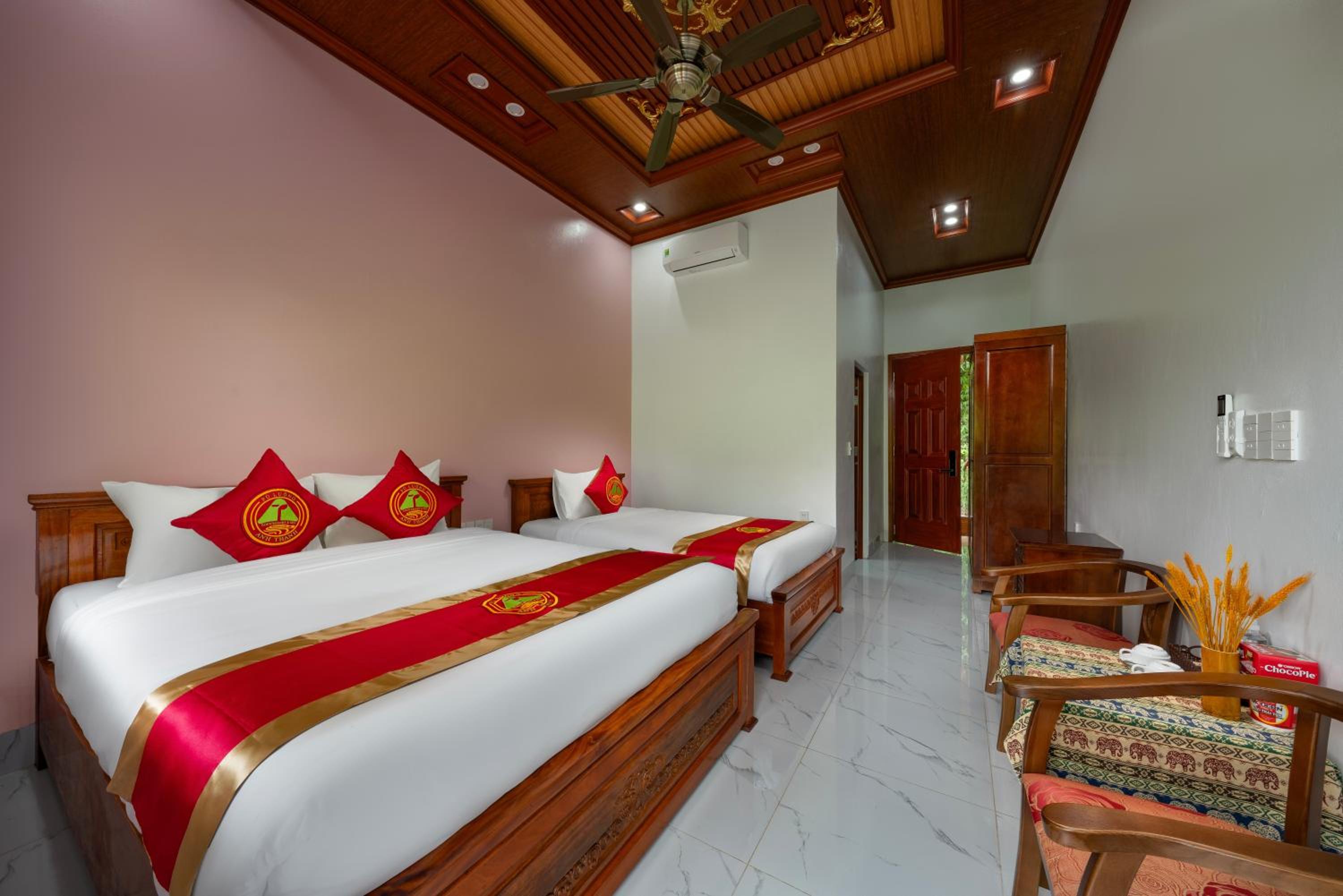 Twin Room With Balcony photo 3