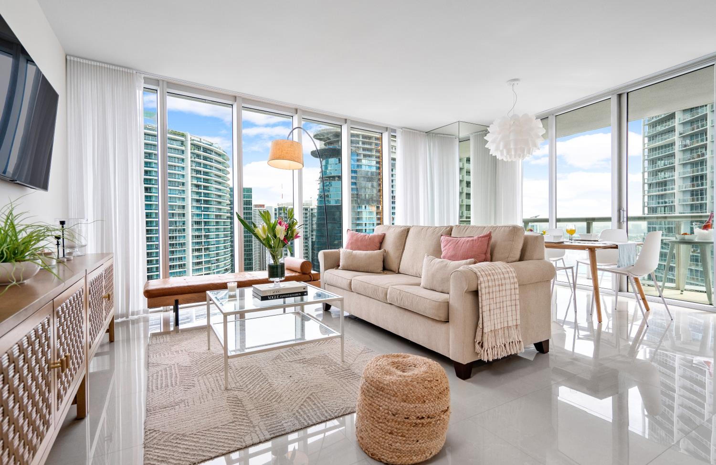 Two-Bedroom Apartment With Balcony And Sea View
