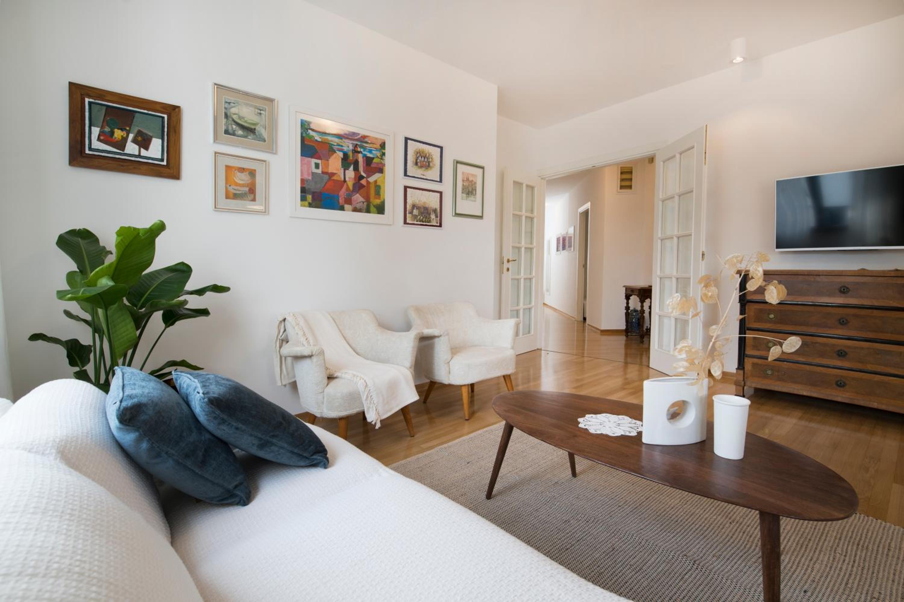 Three-Bedroom Apartment with Balcony