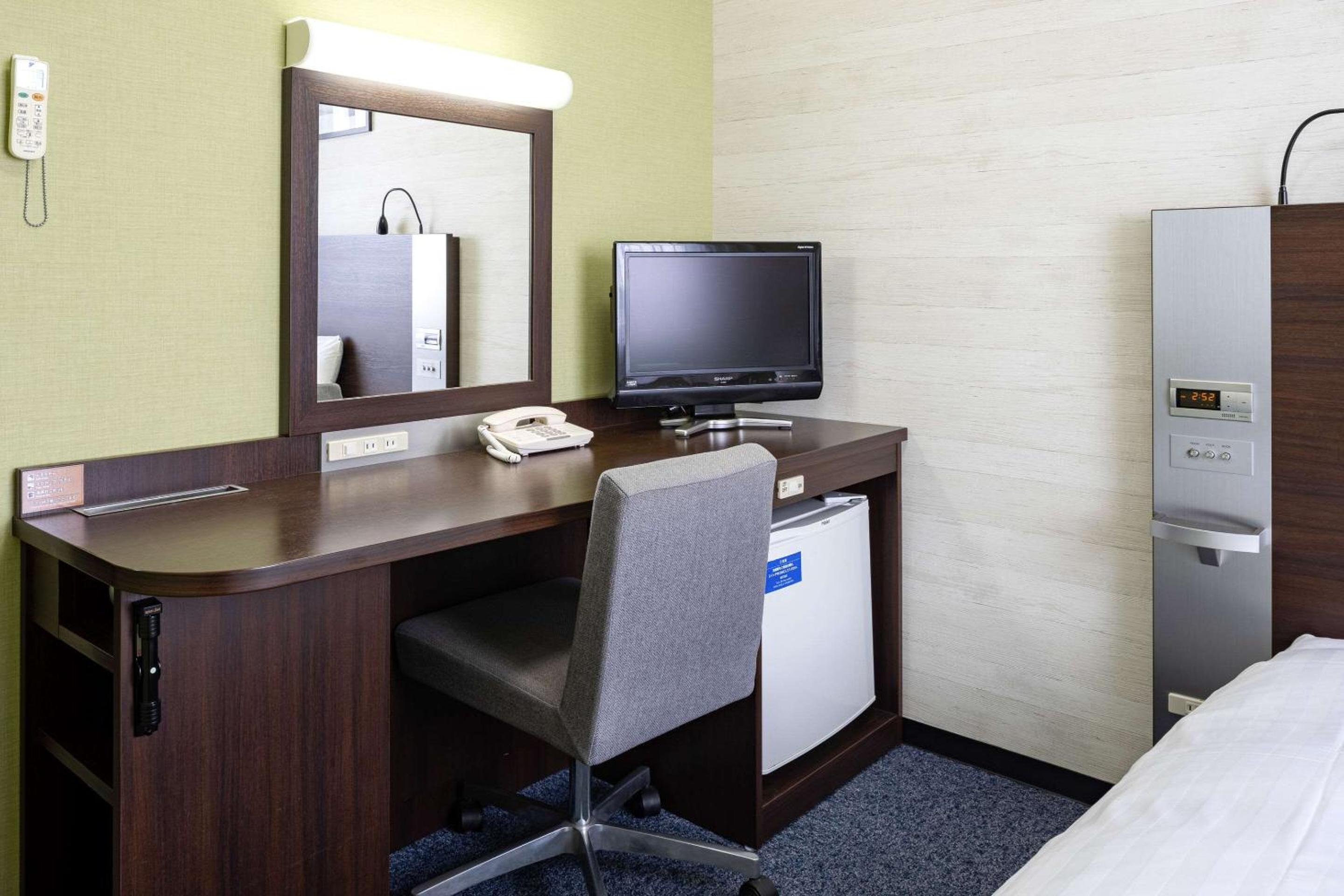 Double Room - Non-Smoking  - Photo 3