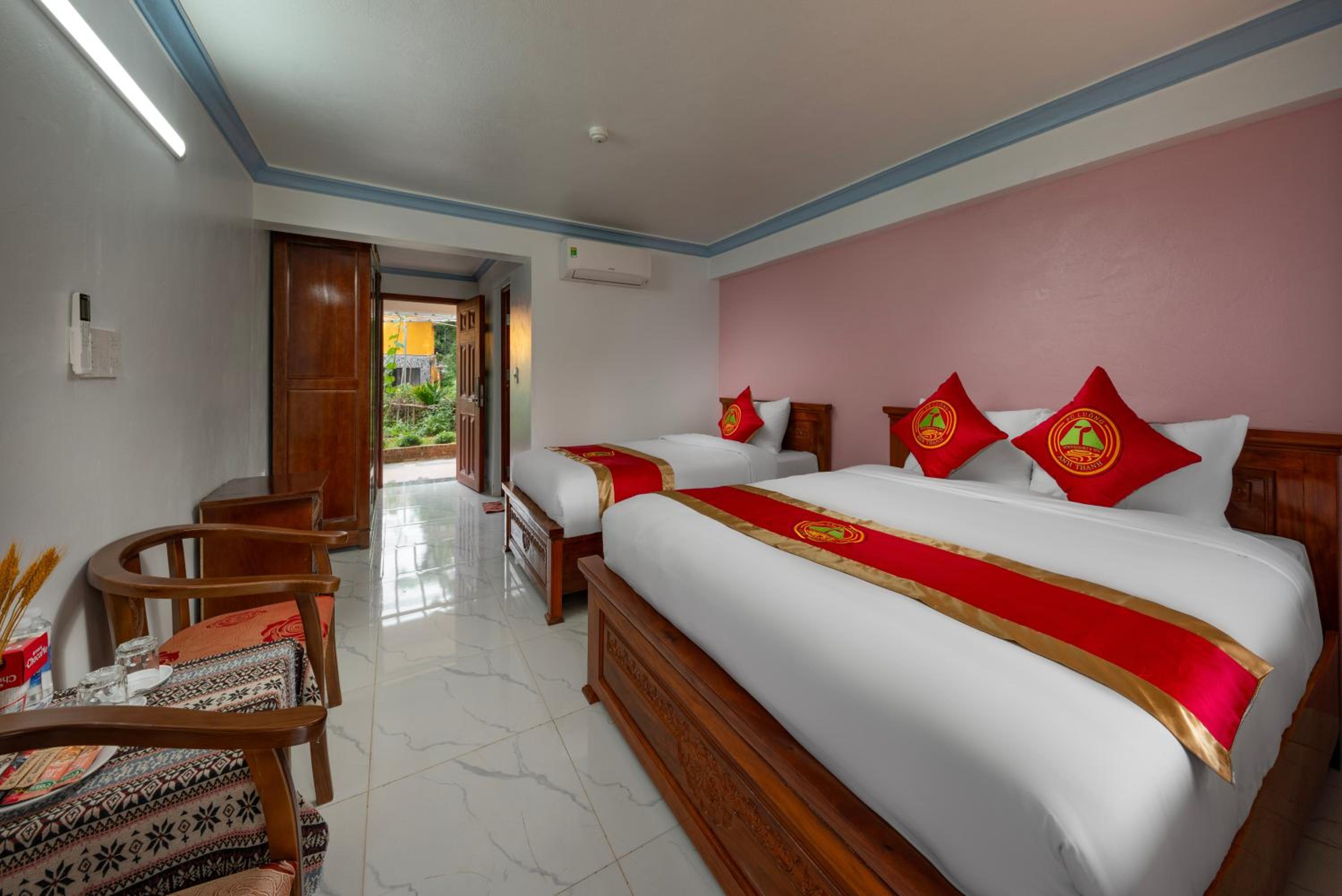Superior Twin Room With Garden View photo 2