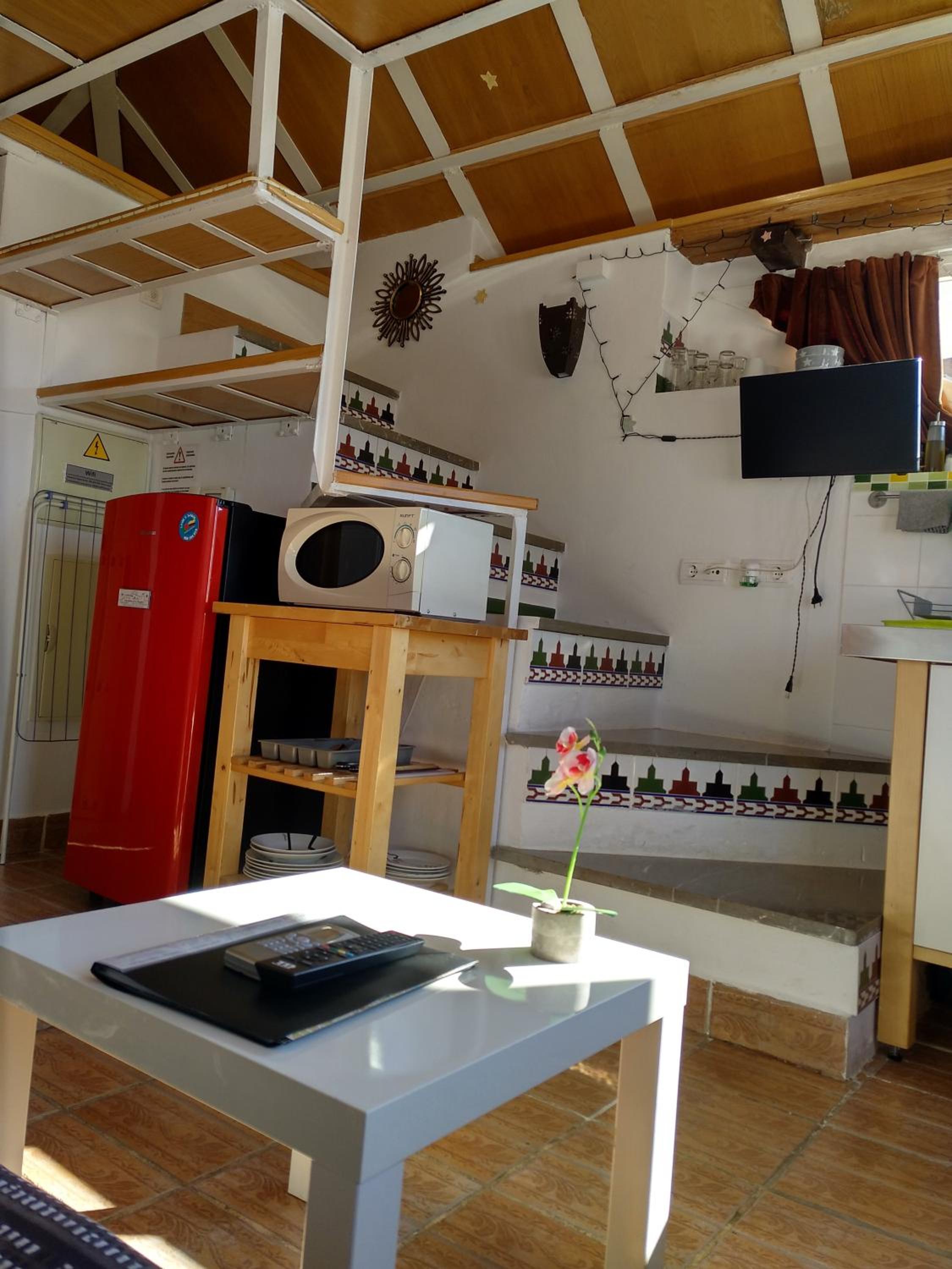 Apartment with Terrace - Photo 3